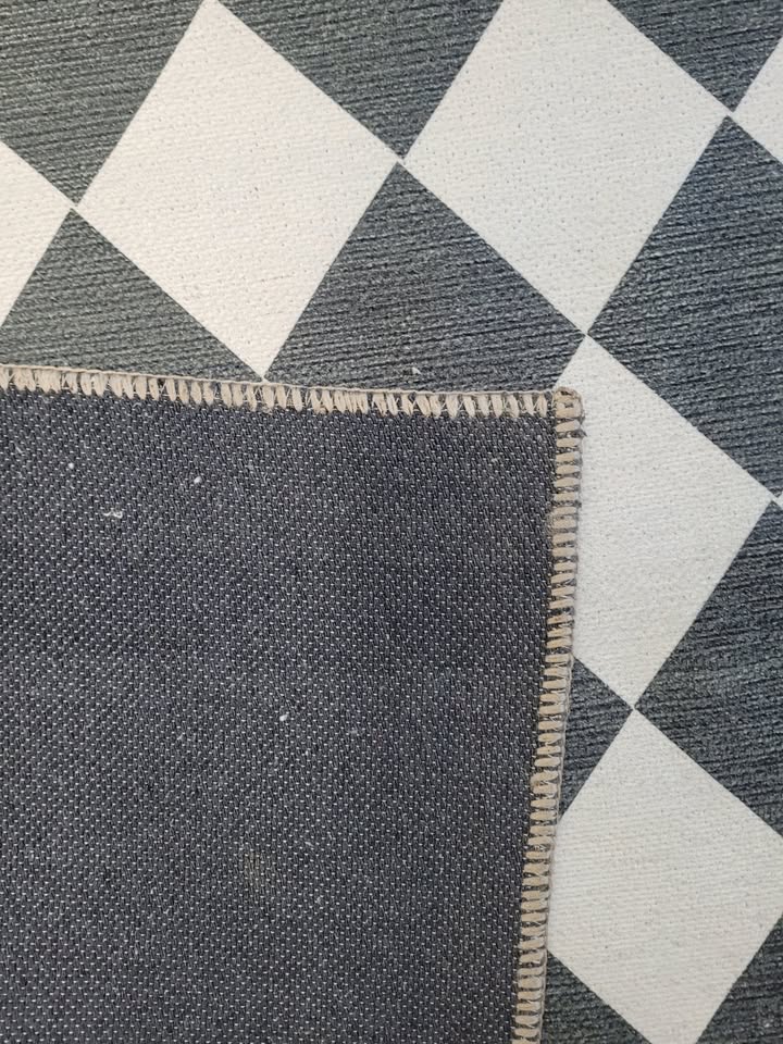 COZY MACHINE WASHABLE – Boltic tile Rug 200x300