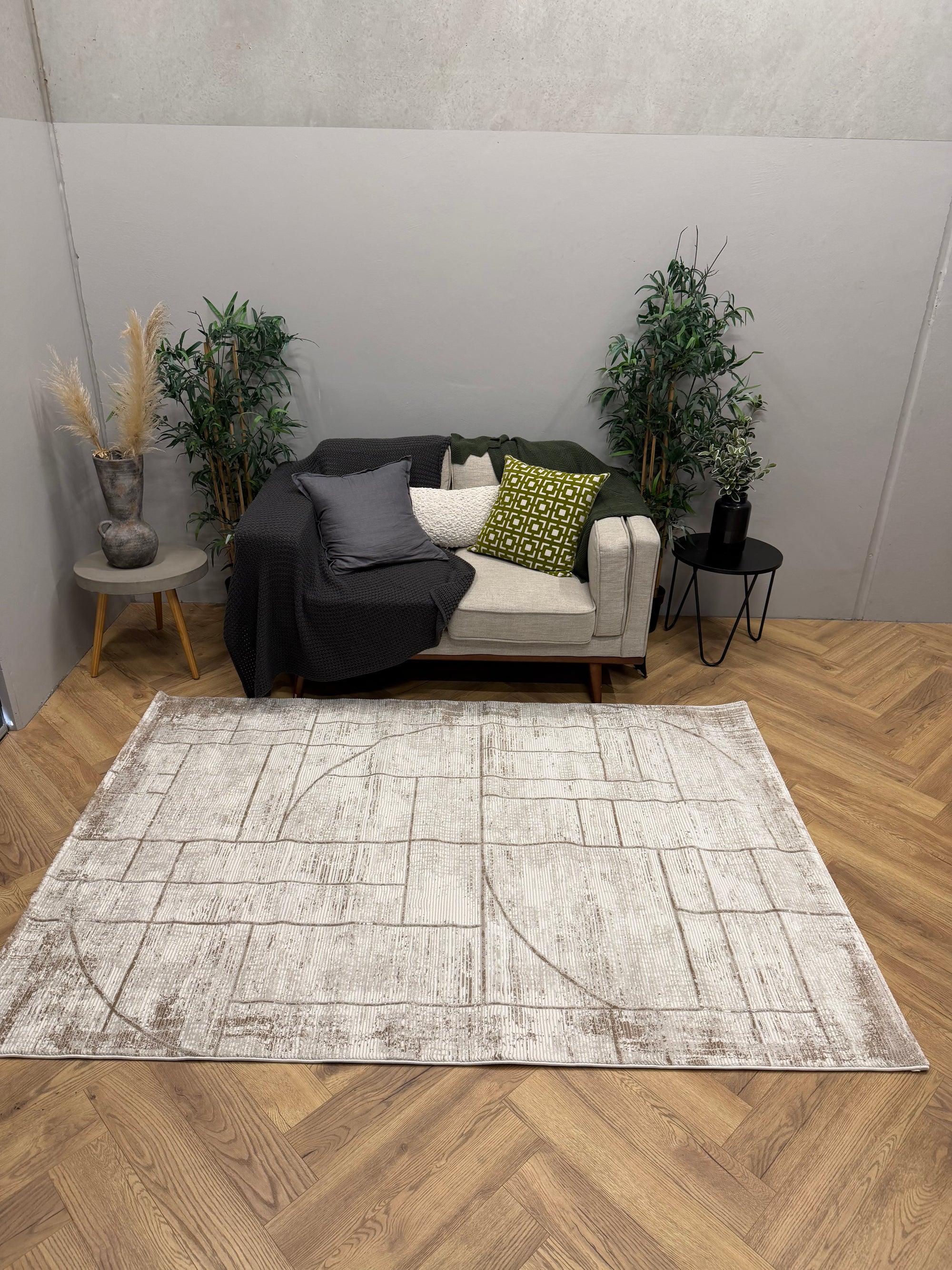 Betty Mosaic Cream beige Gold Rug
