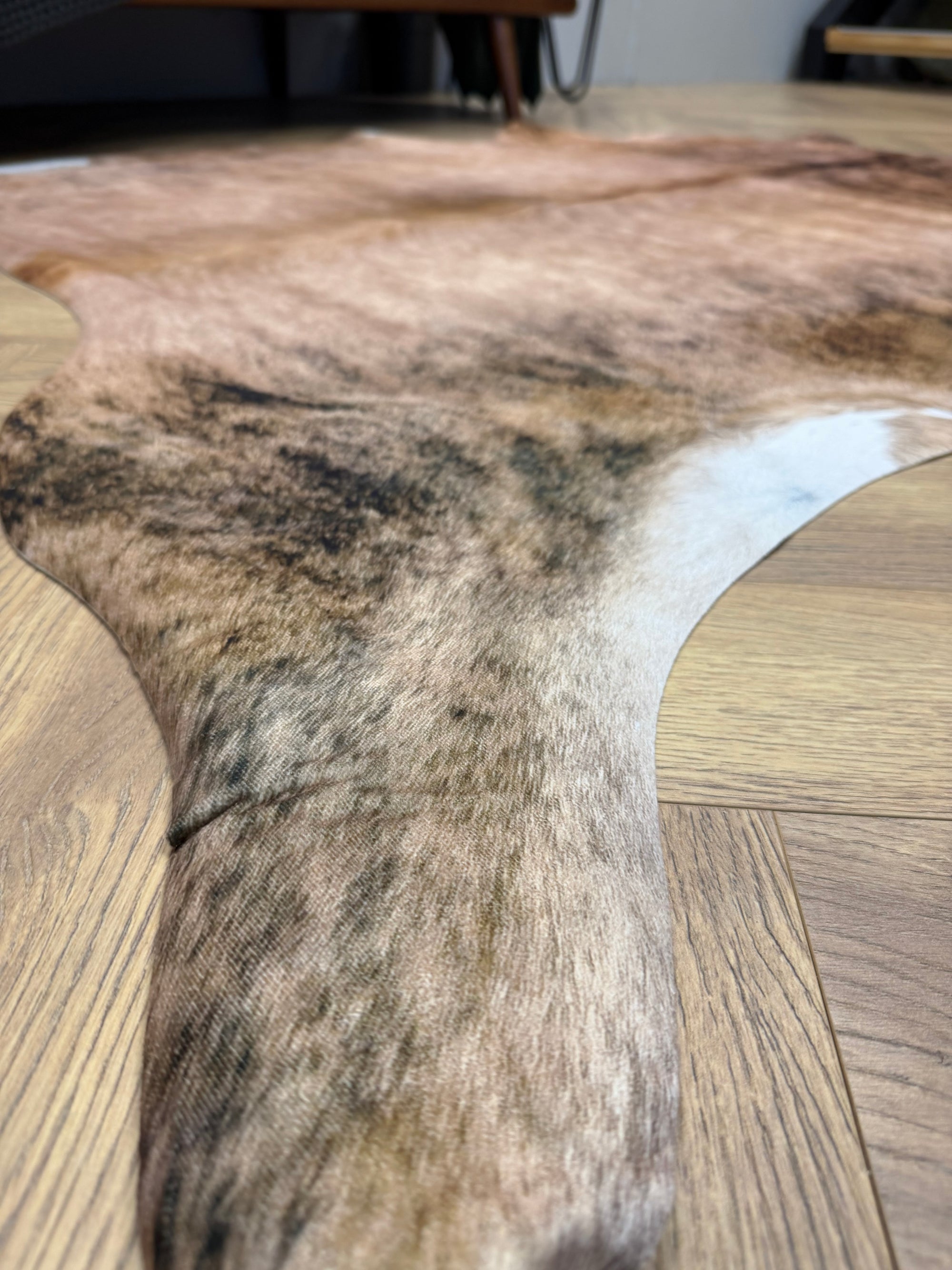 Savannah Brindle Faux Cowhide Rug – Natural Brown