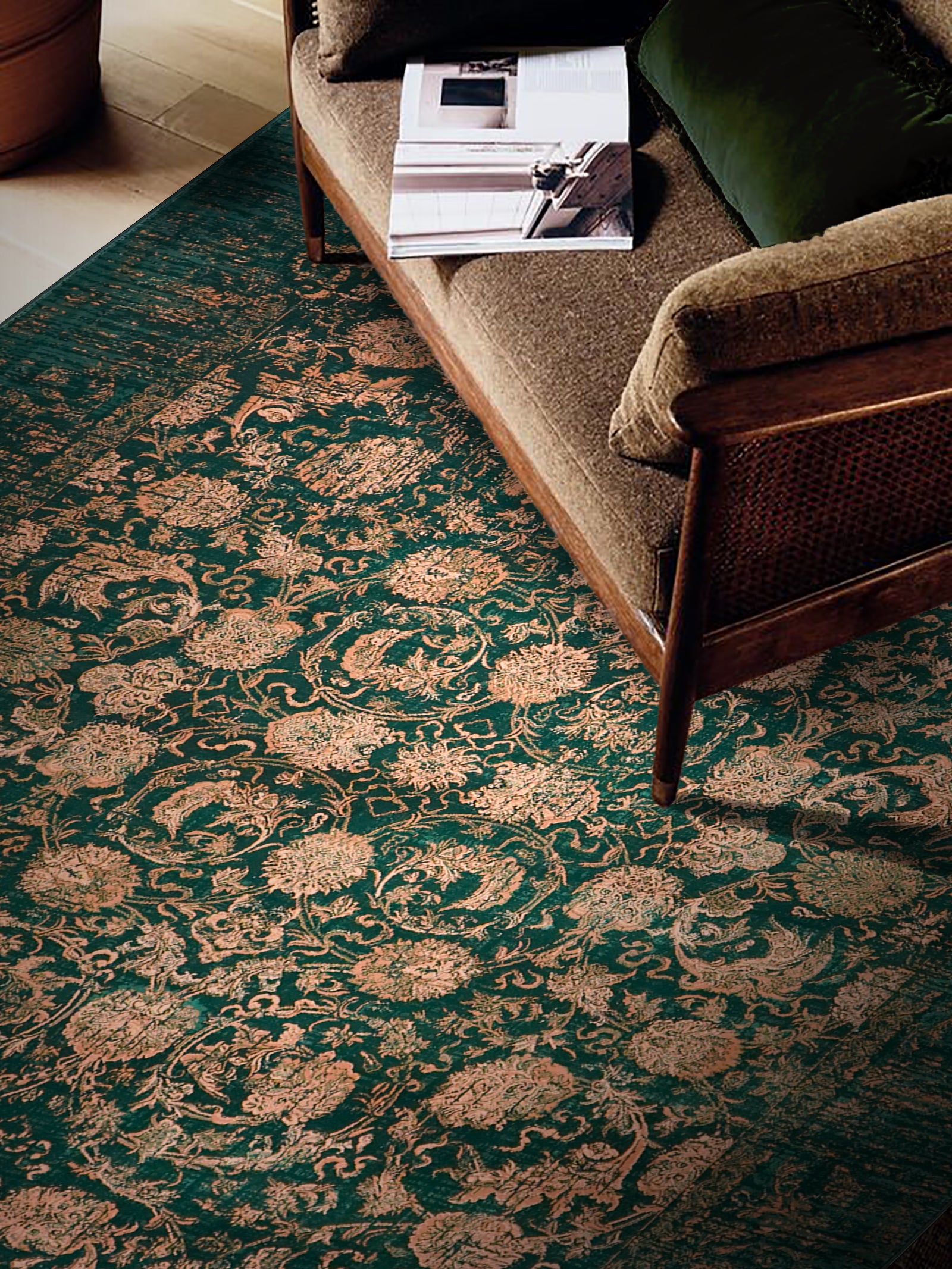 Hive 528 Traditional transitional Green gold rug