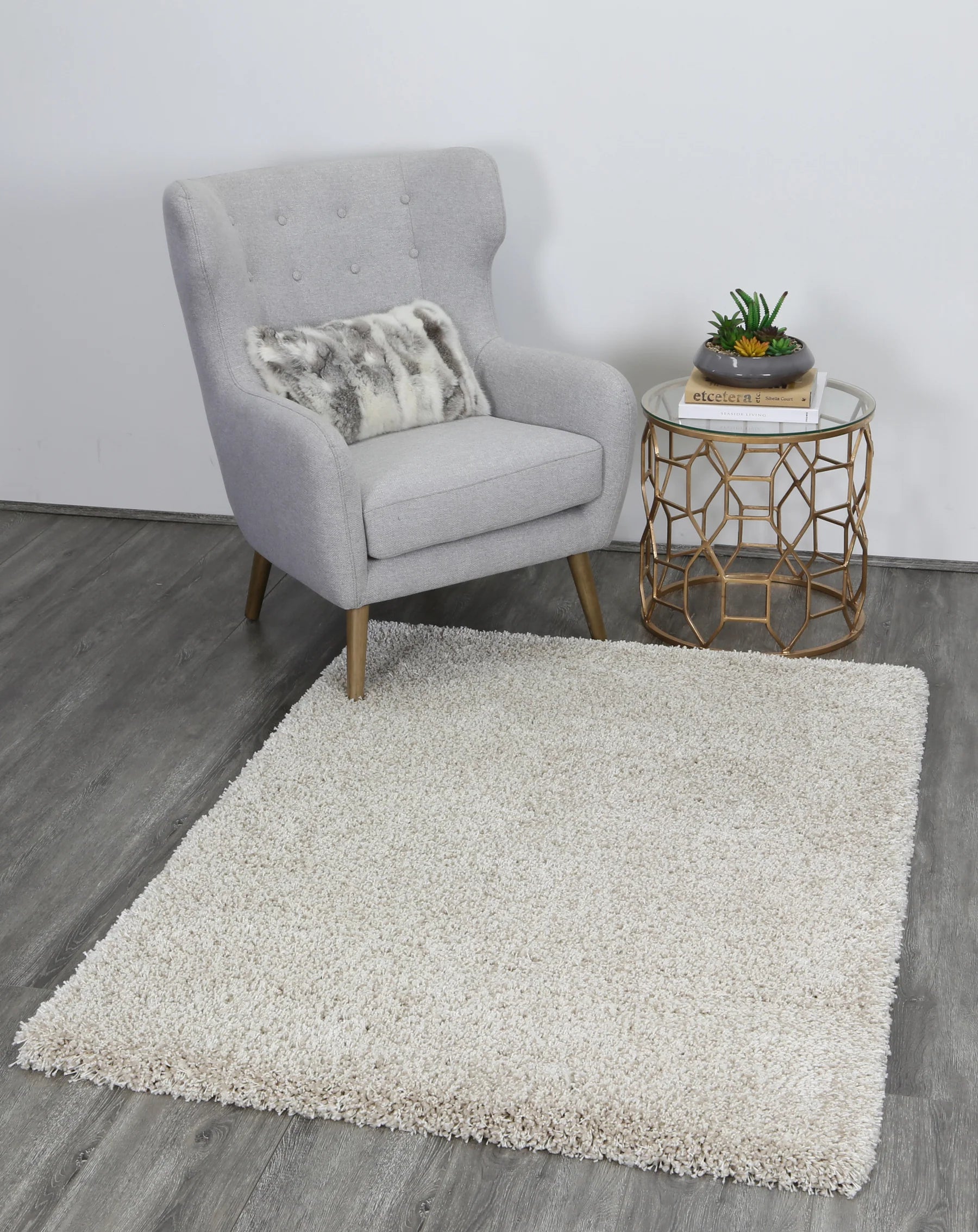 Deluxe Shaggy 5500 65 Cream rug