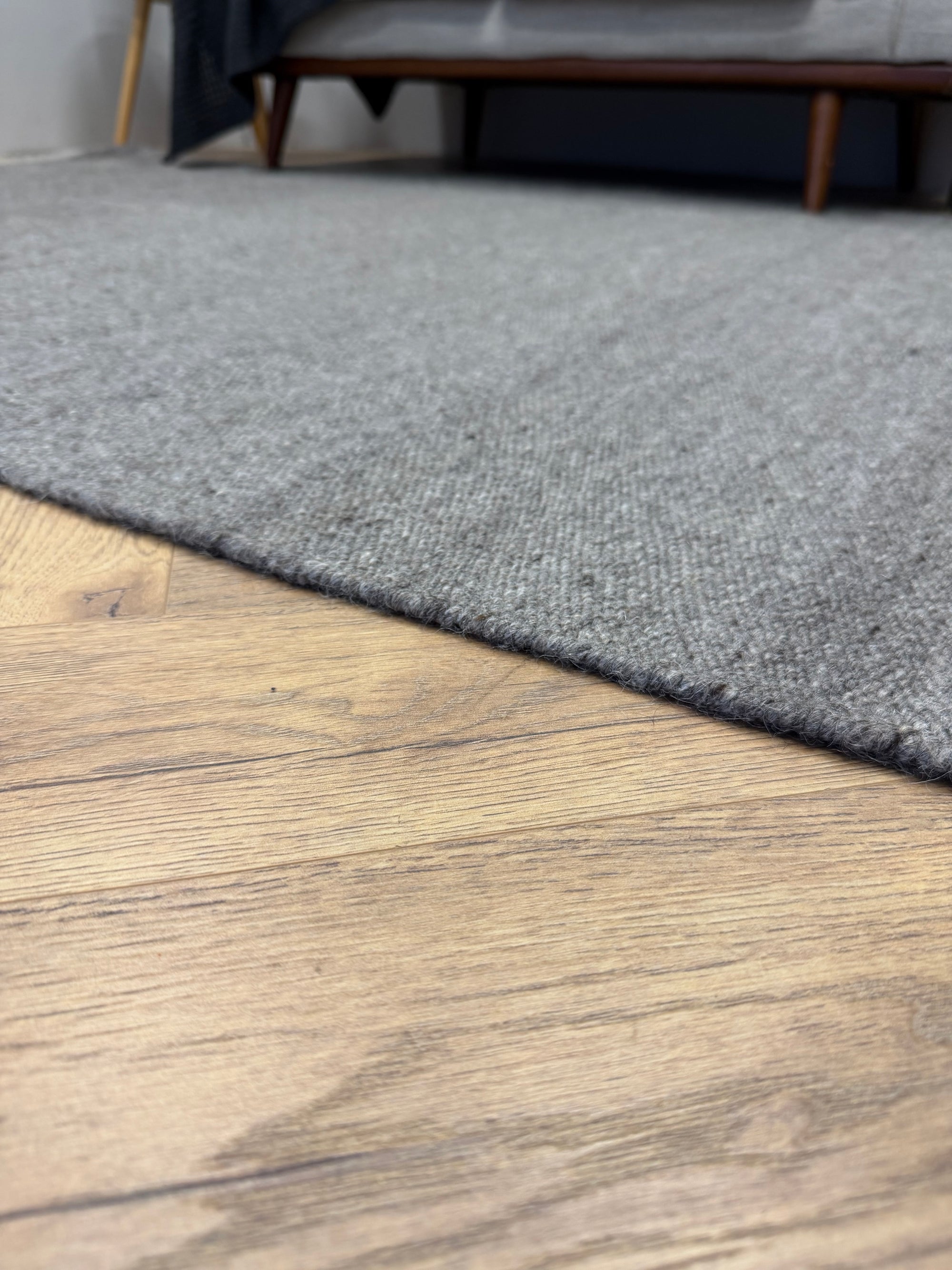 Ashford Handwoven Wool Rug – Silver Grey
