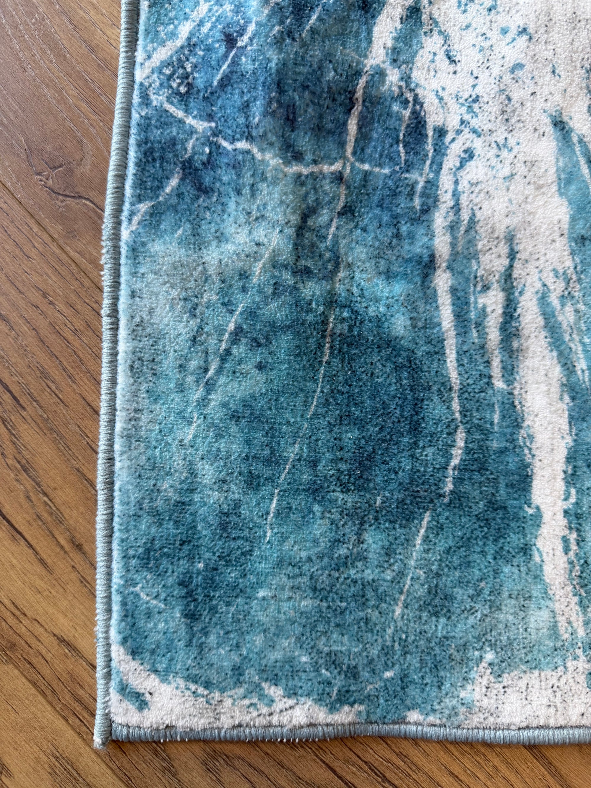 04 Perry 65 cm Wide