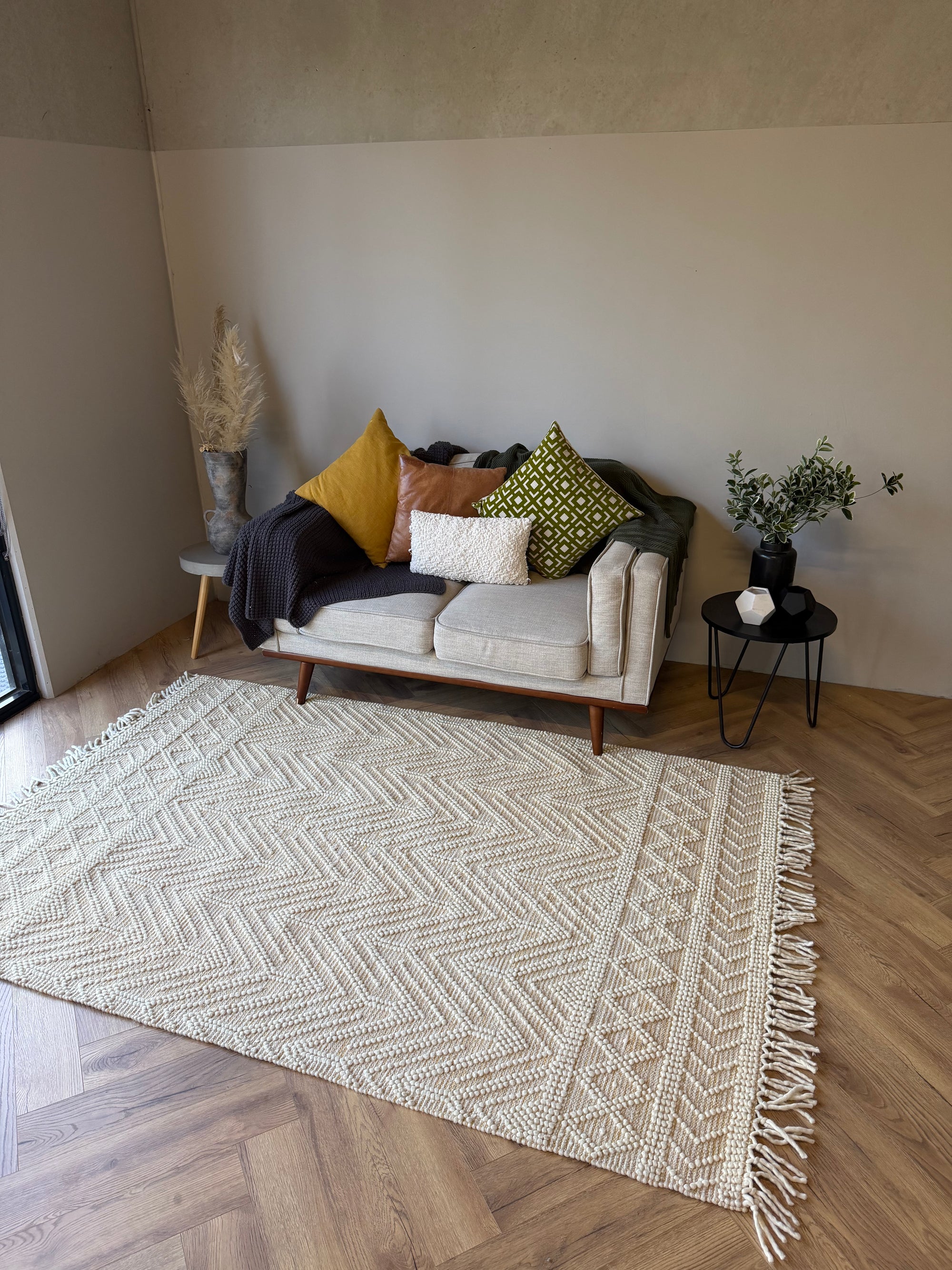 Petra Textured Wool Rug 160 x 230