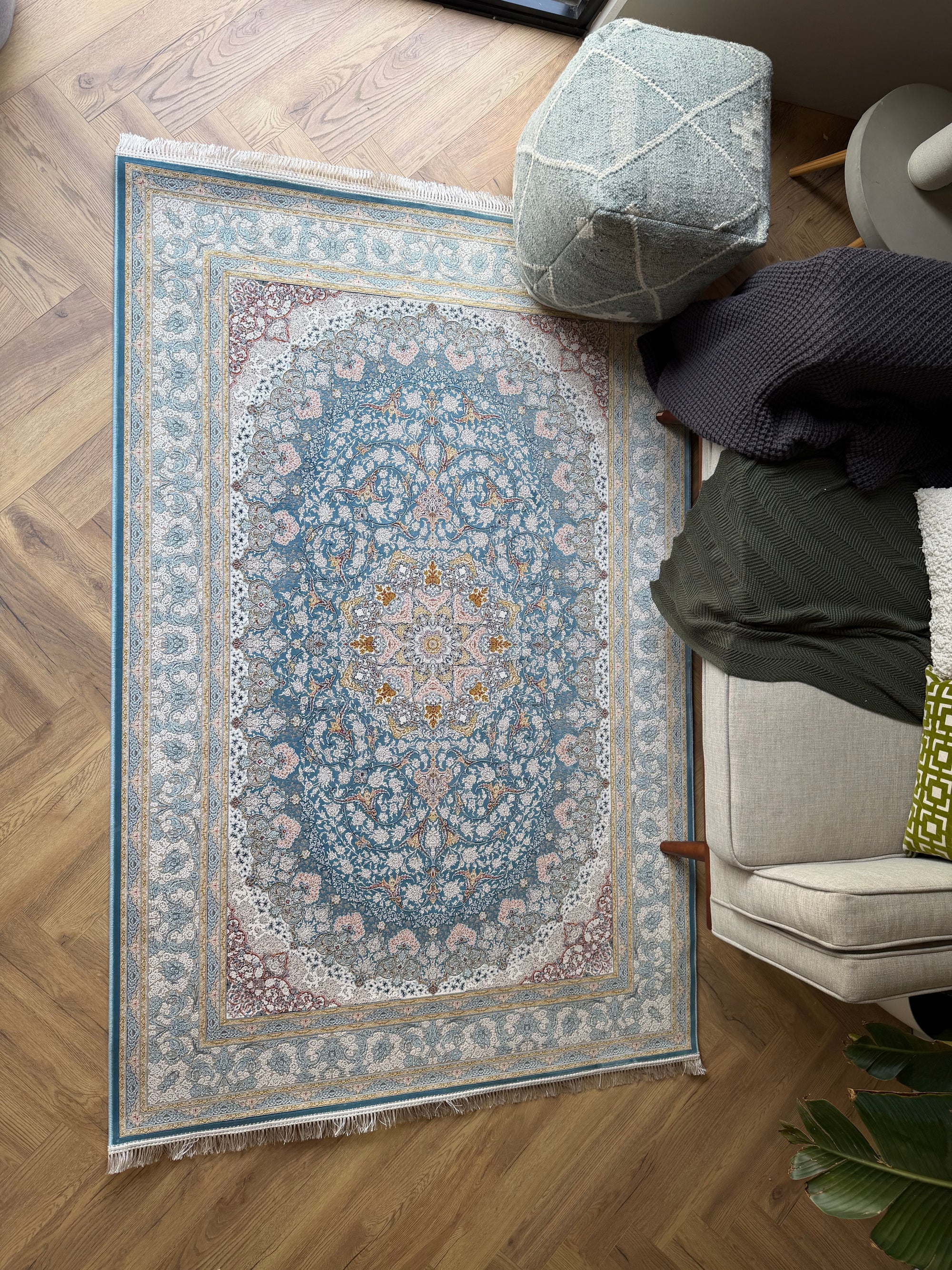 Azure Palace Classic Rug – Blue 150 x 225 cm