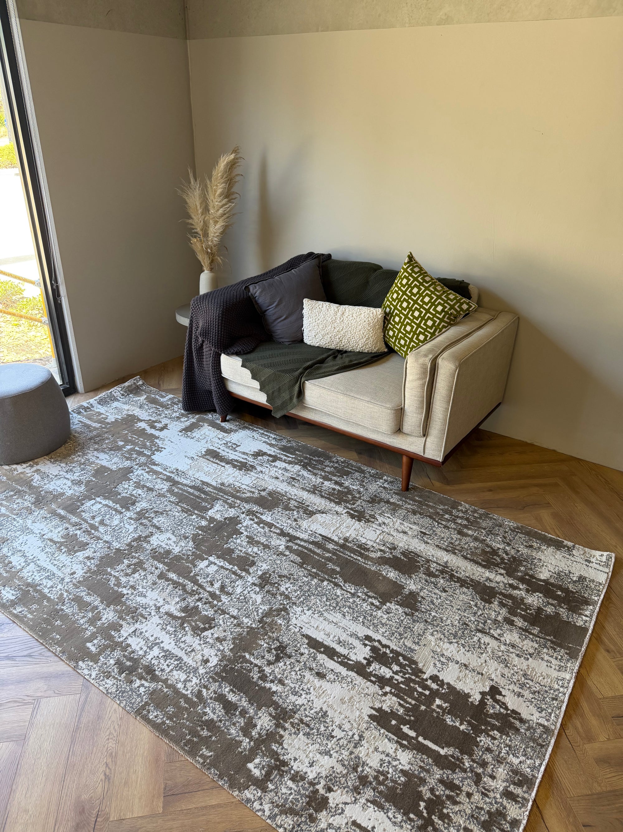 Historia Drift Grey Rug 160 x 300 cm
