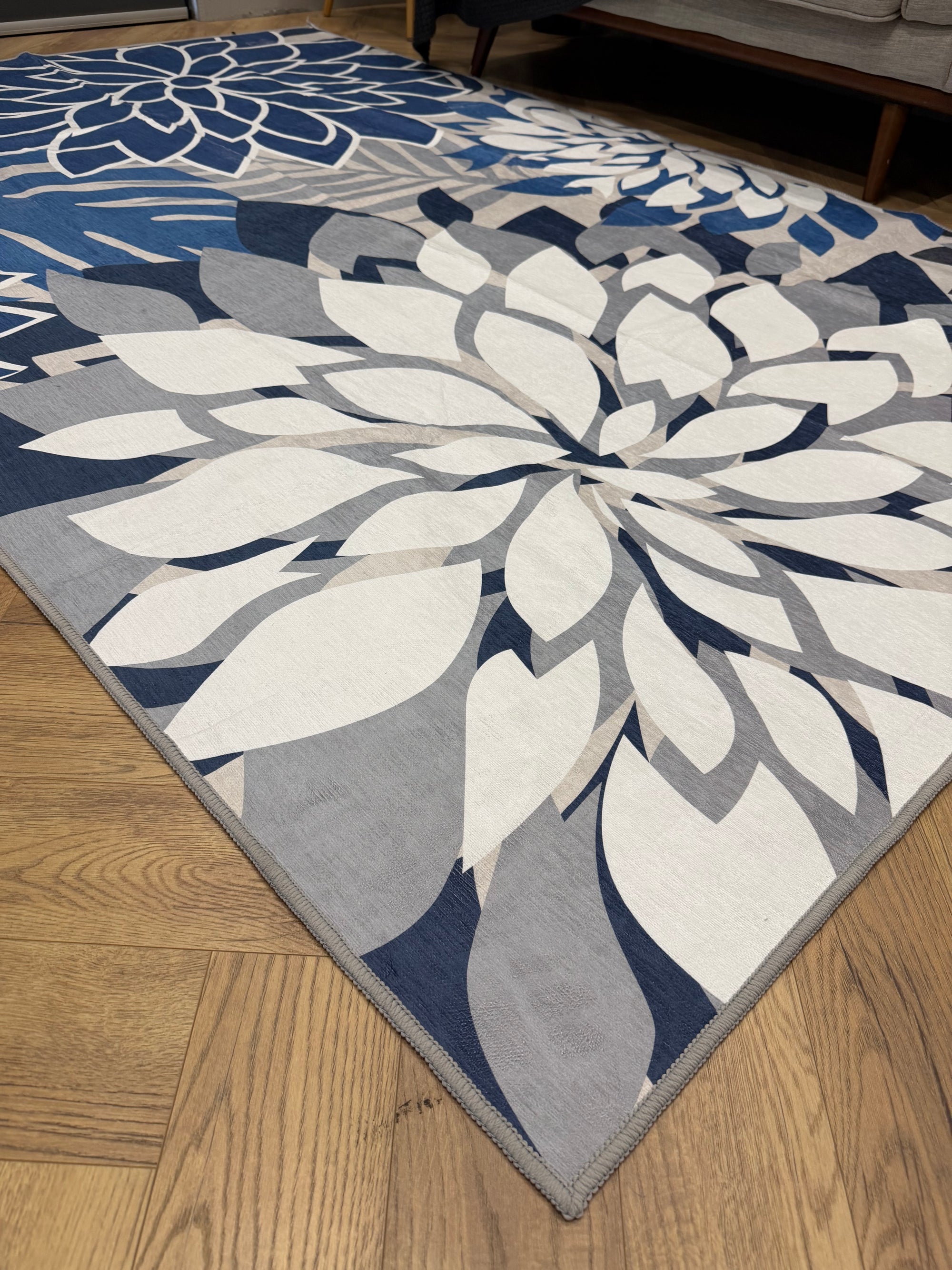 Vela Blue Floral Machine Washable Rug
