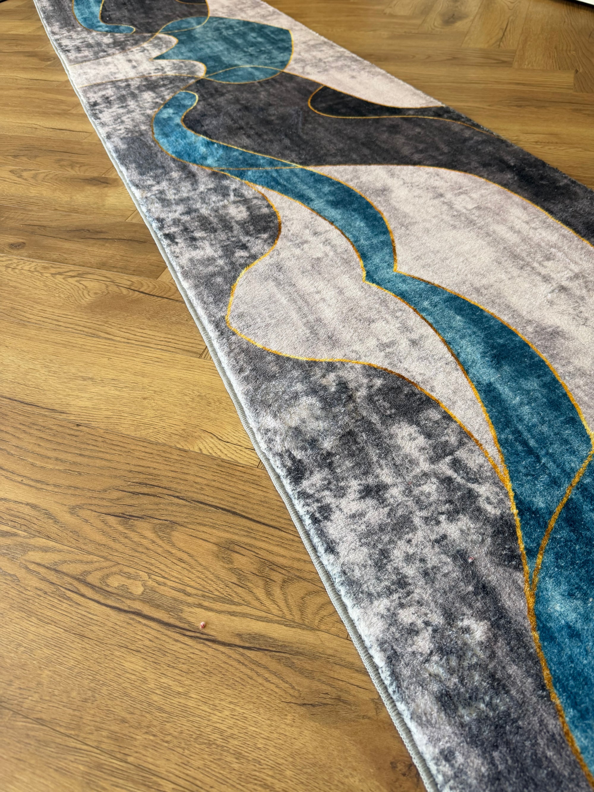 44 Meeno 67 cm Wide