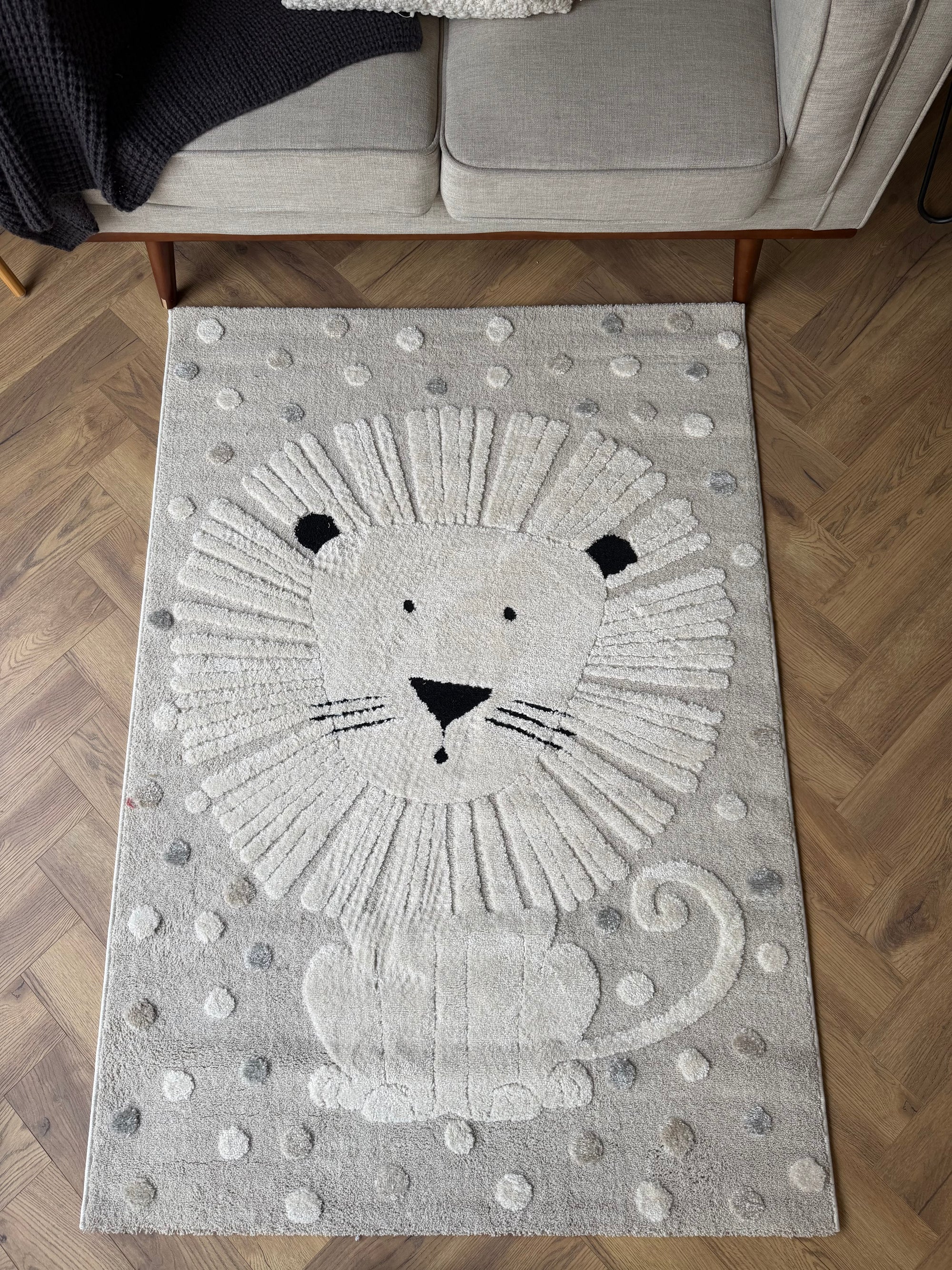 Little lion Cream Kids bedroom Rug