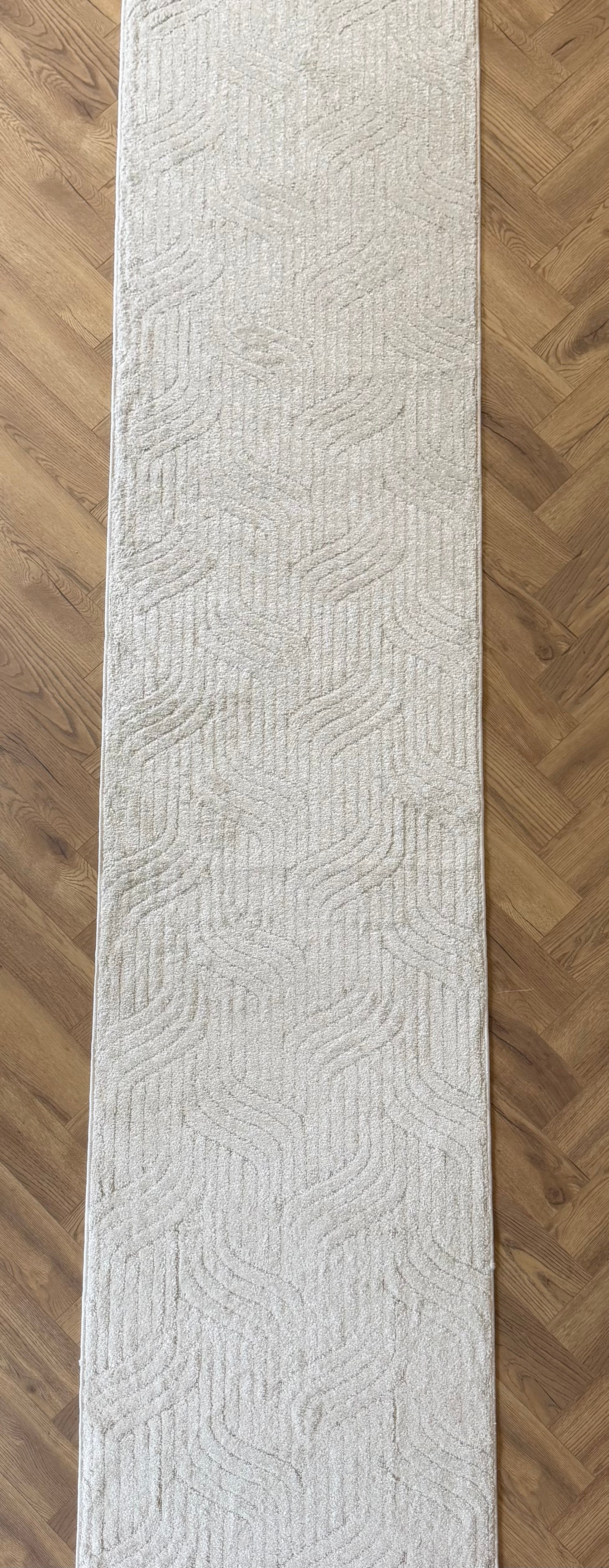 Moopy Ivory Wave Textured Runner