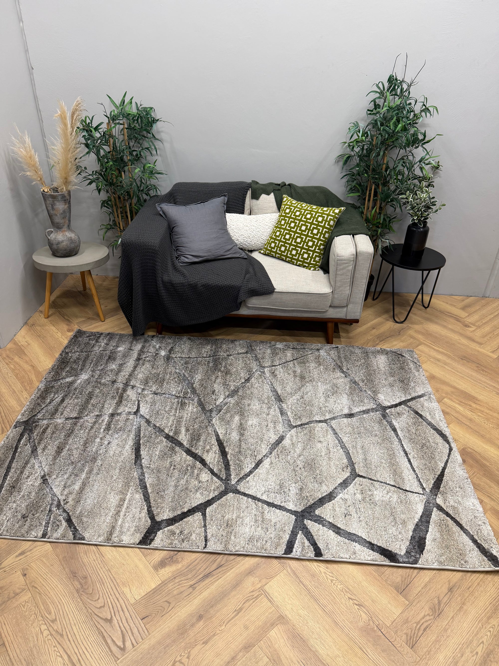 Crete Shard Grey beige Modern Rug