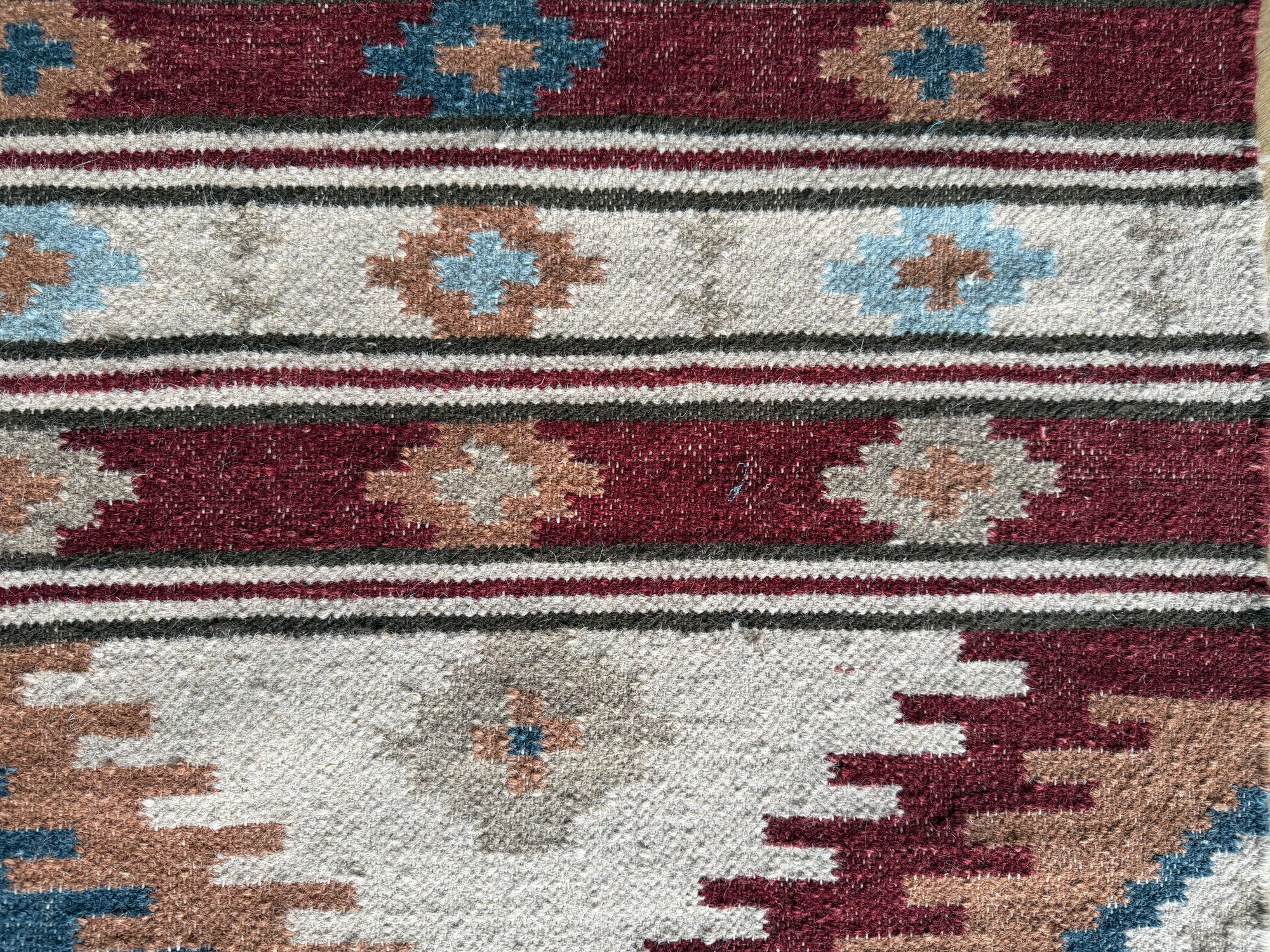 Sahara Nomad kilim Tribal Rug – Rust & Sky