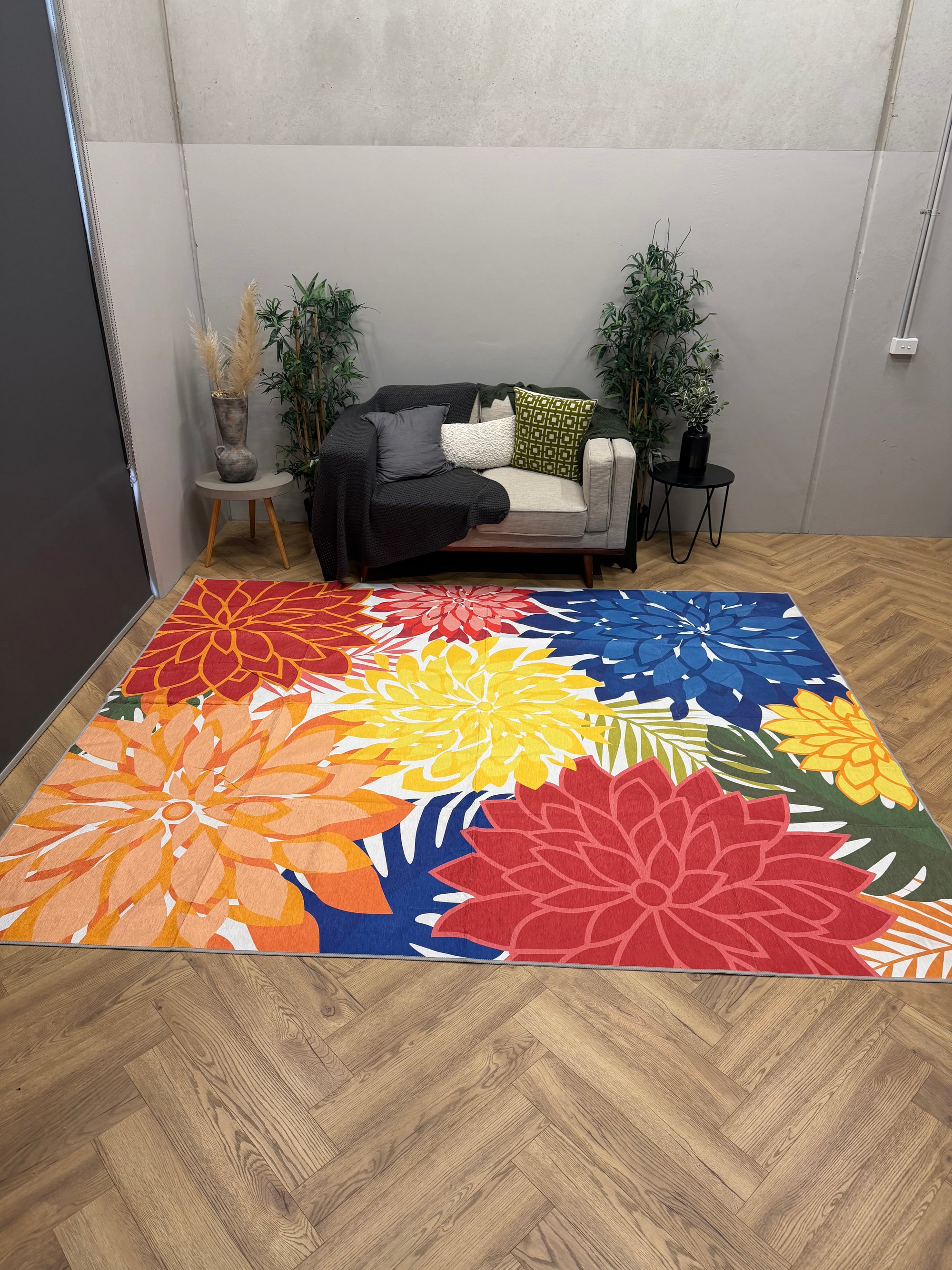 Vela Fiesta Floral Machine Washable Rug