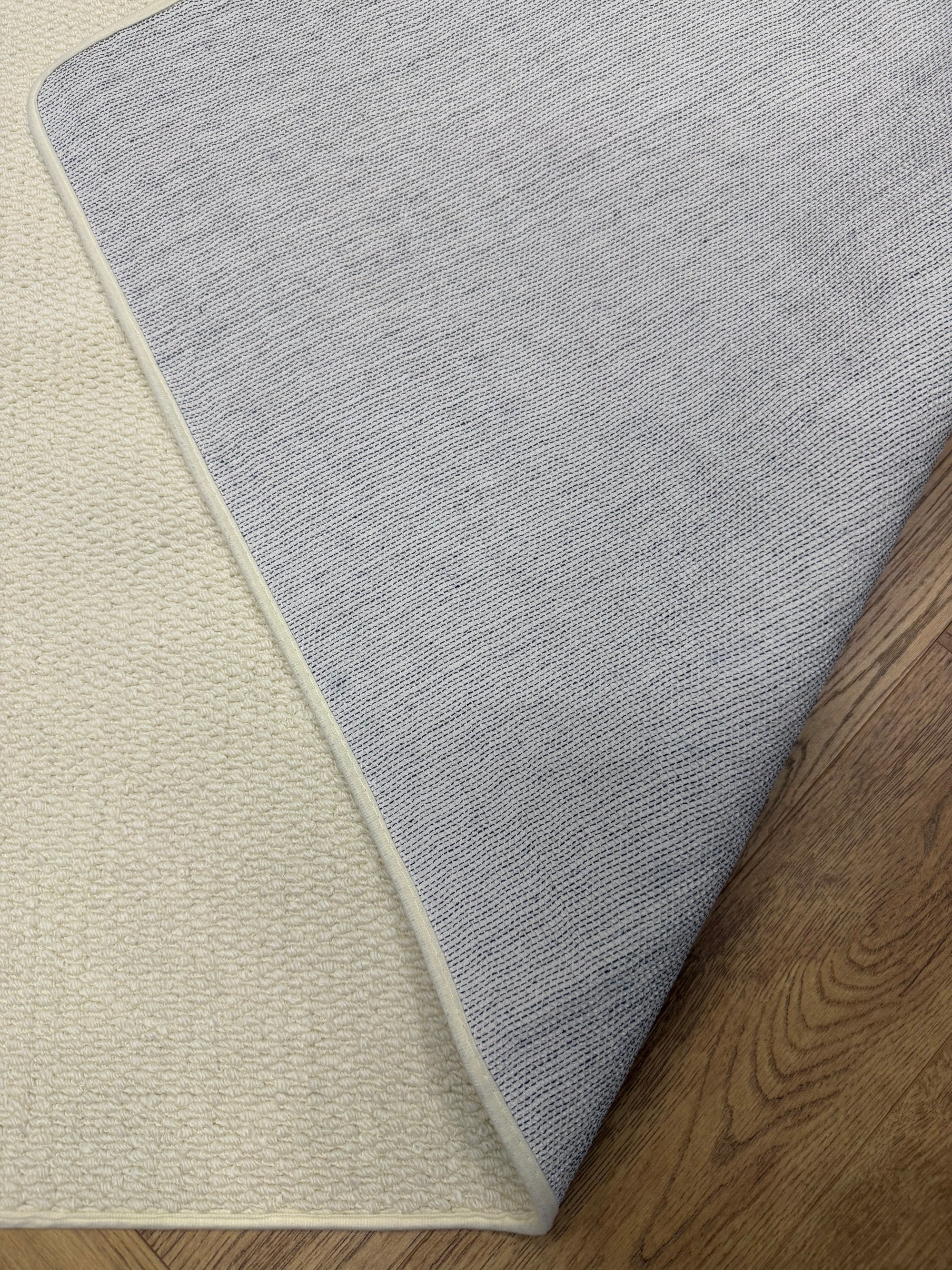 Vela Ivory Textured Modern Rug