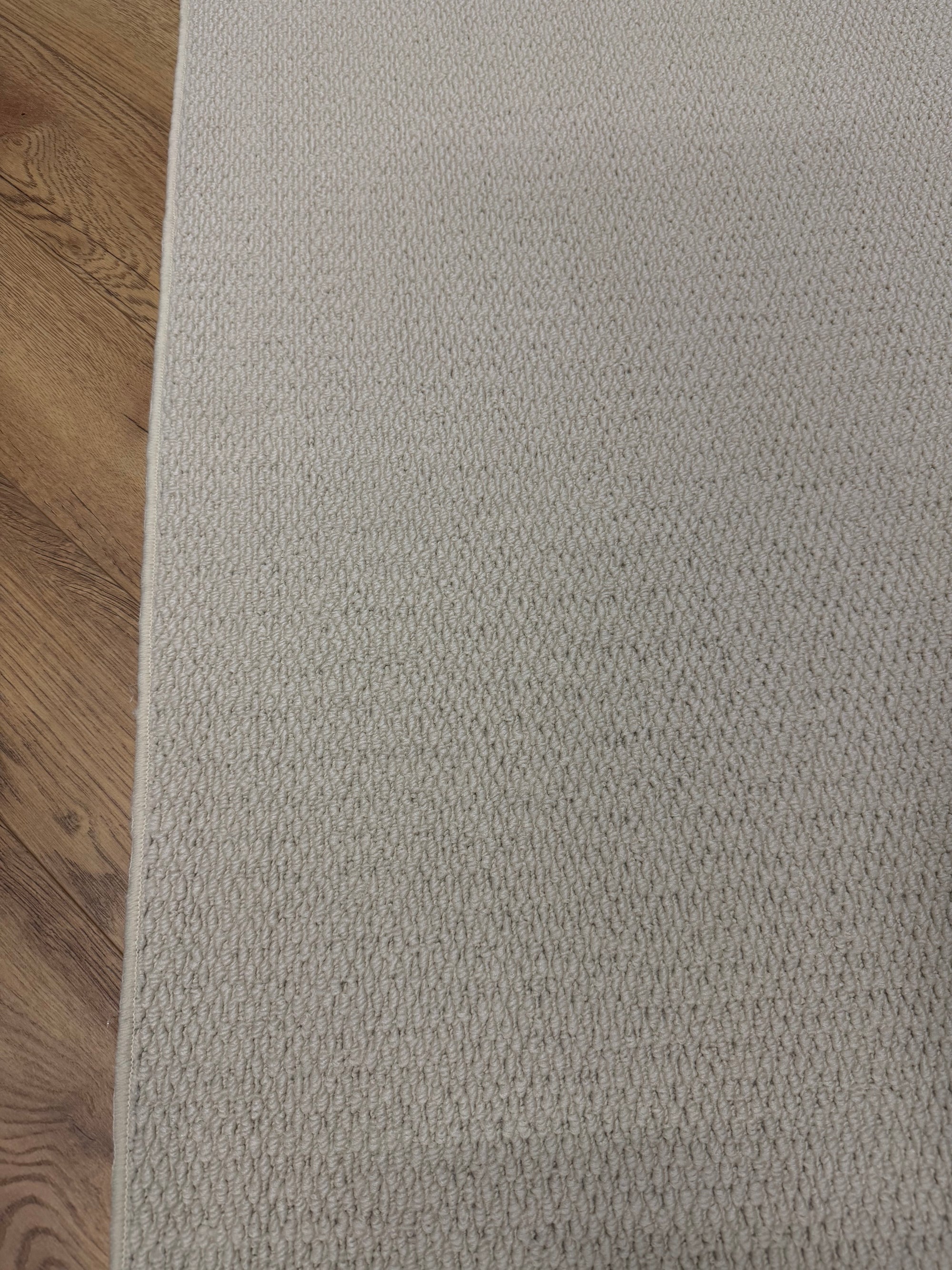 Vela Ivory Hallway Runner