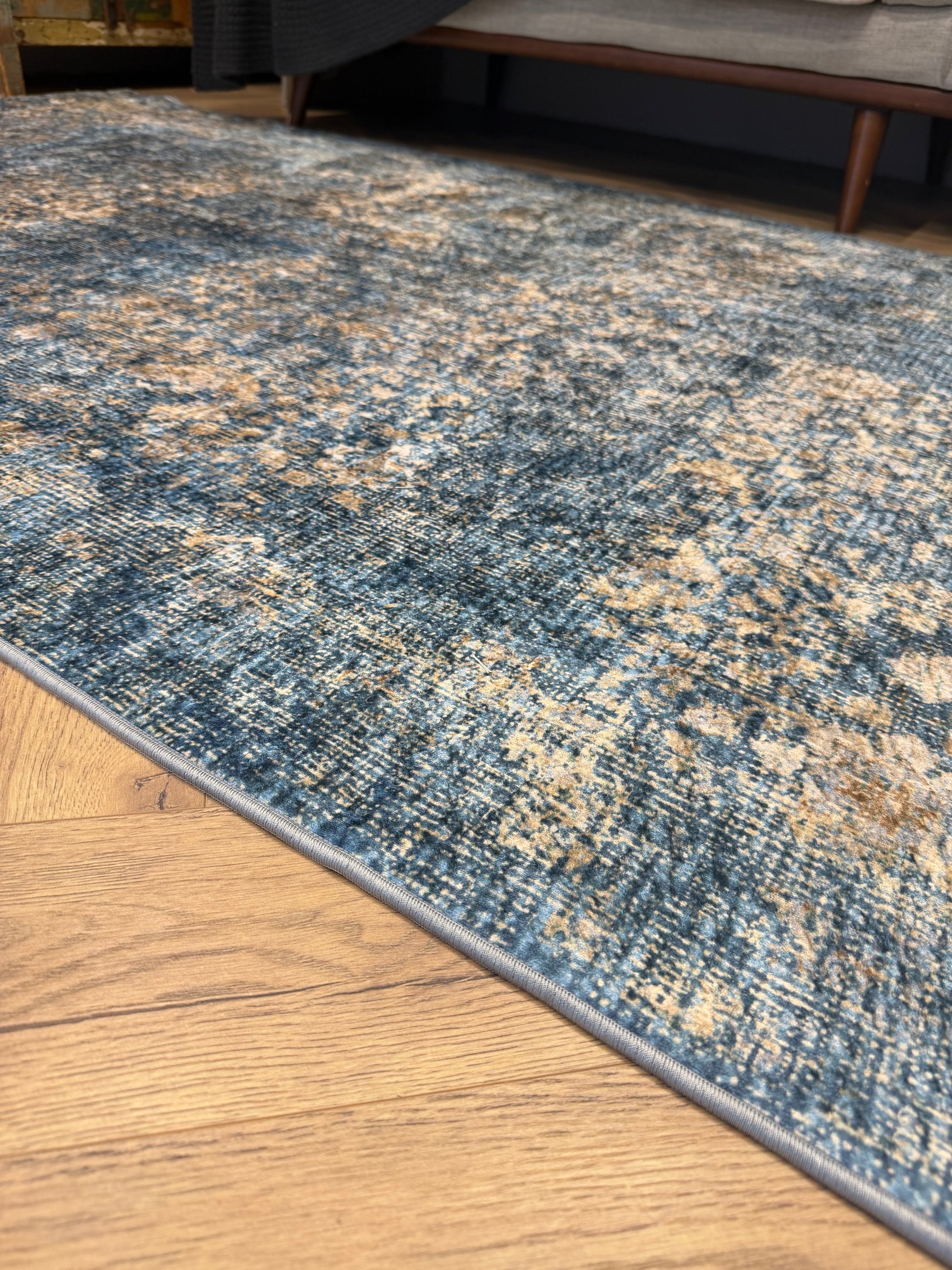 Flosker Vintage Blue Distressed Rug