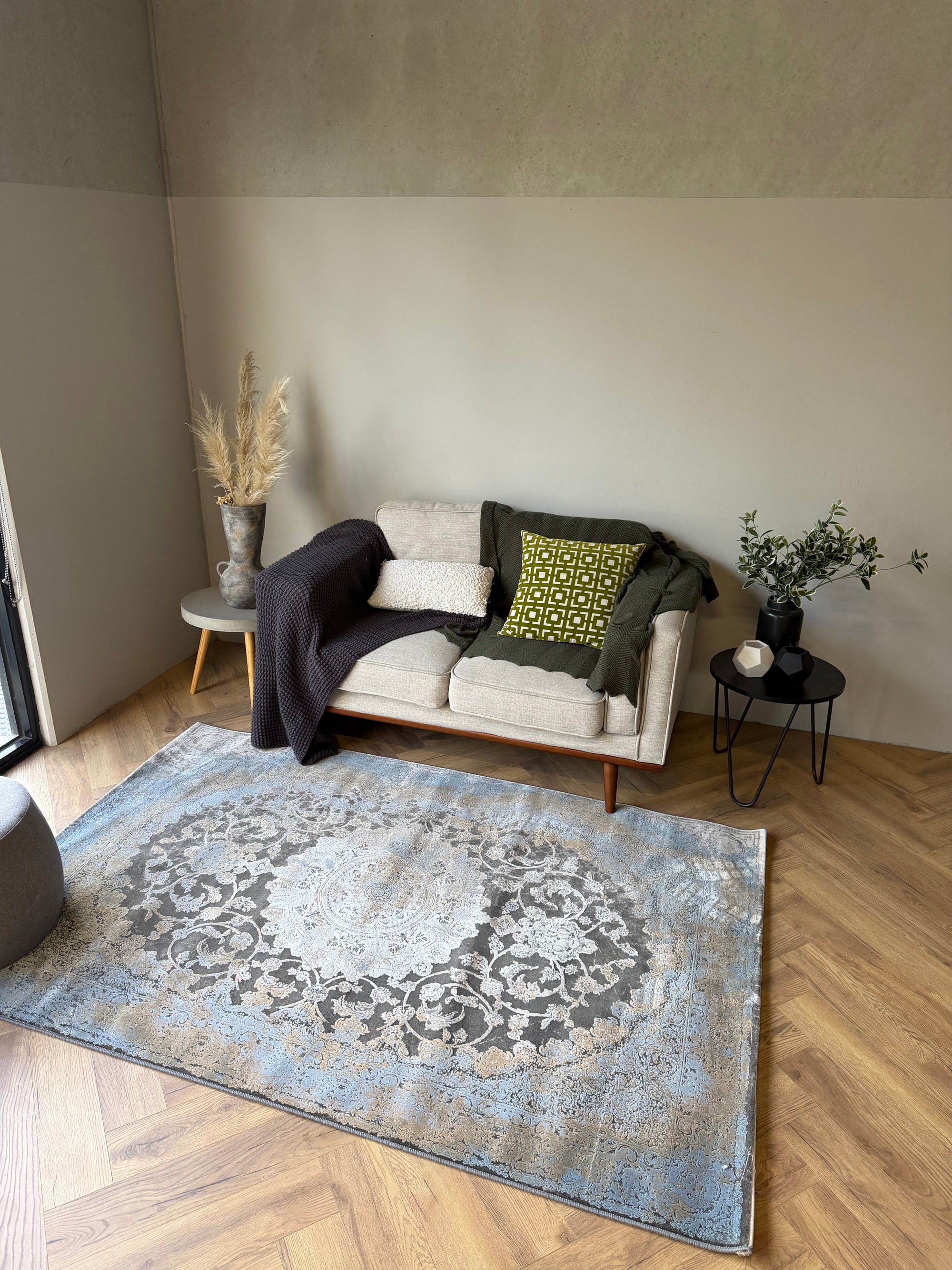 Flosker Royale Blue Persian 150 x 225 cm Rug
