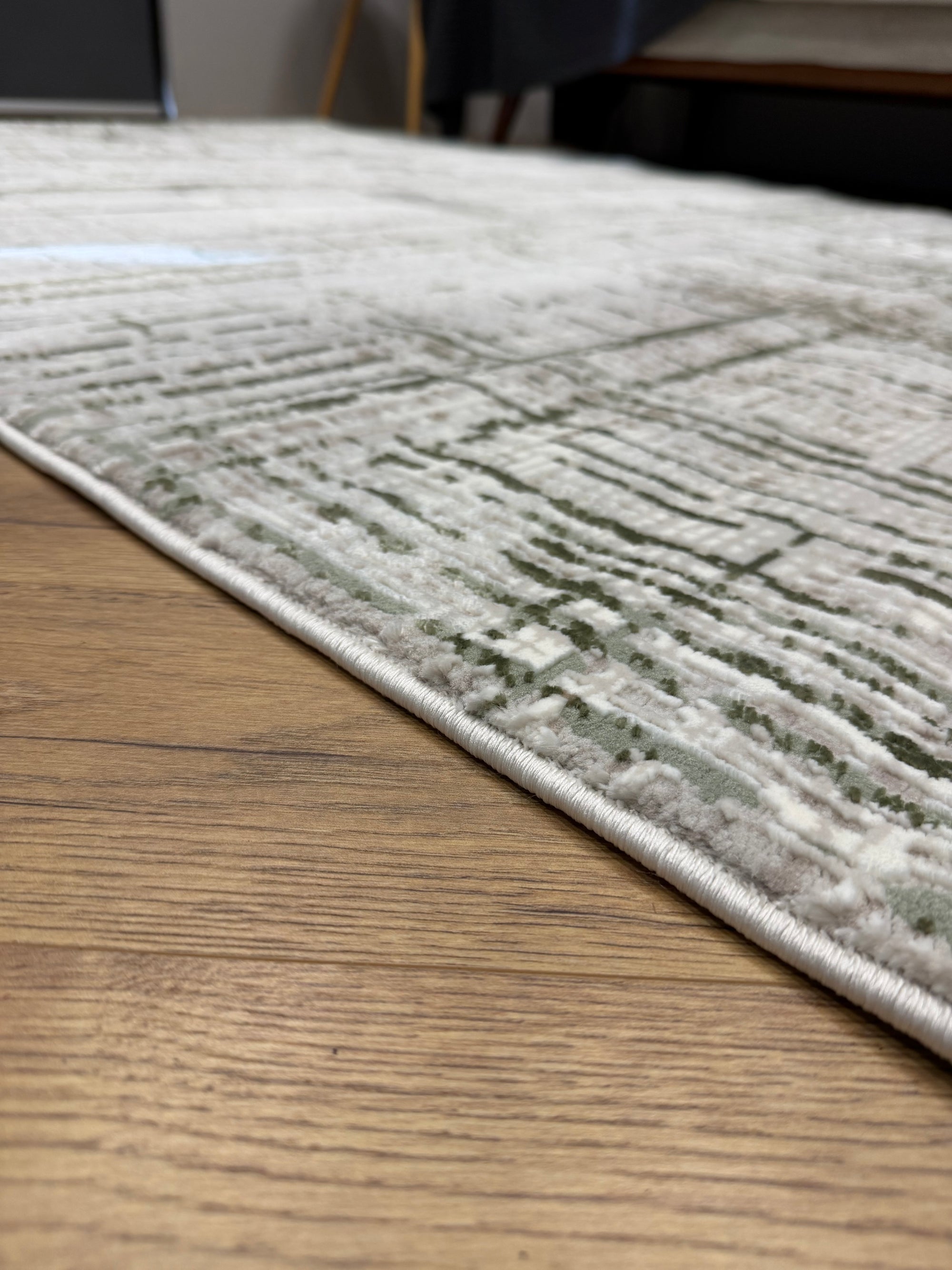 Betty Crosshatch Green Rug