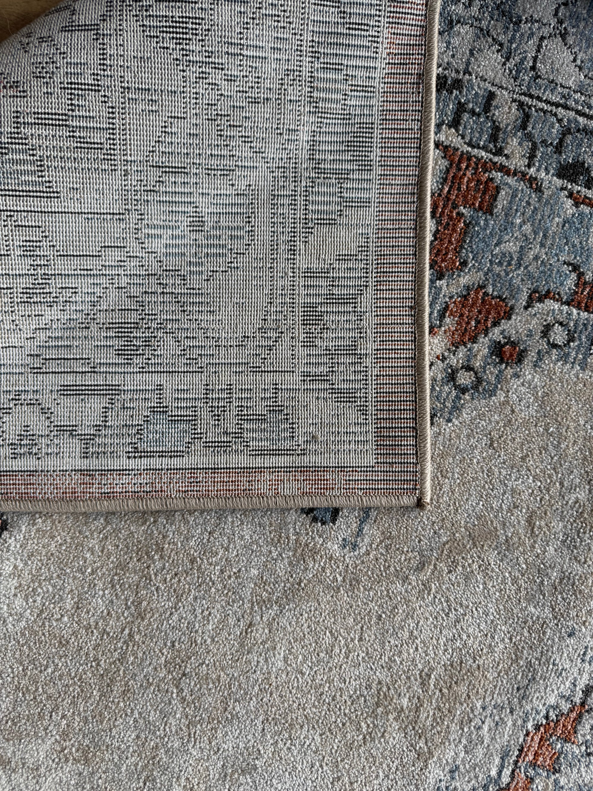 Harlow Vintage Medallion Rug – Ivory & Rust 160x220 - Last one
