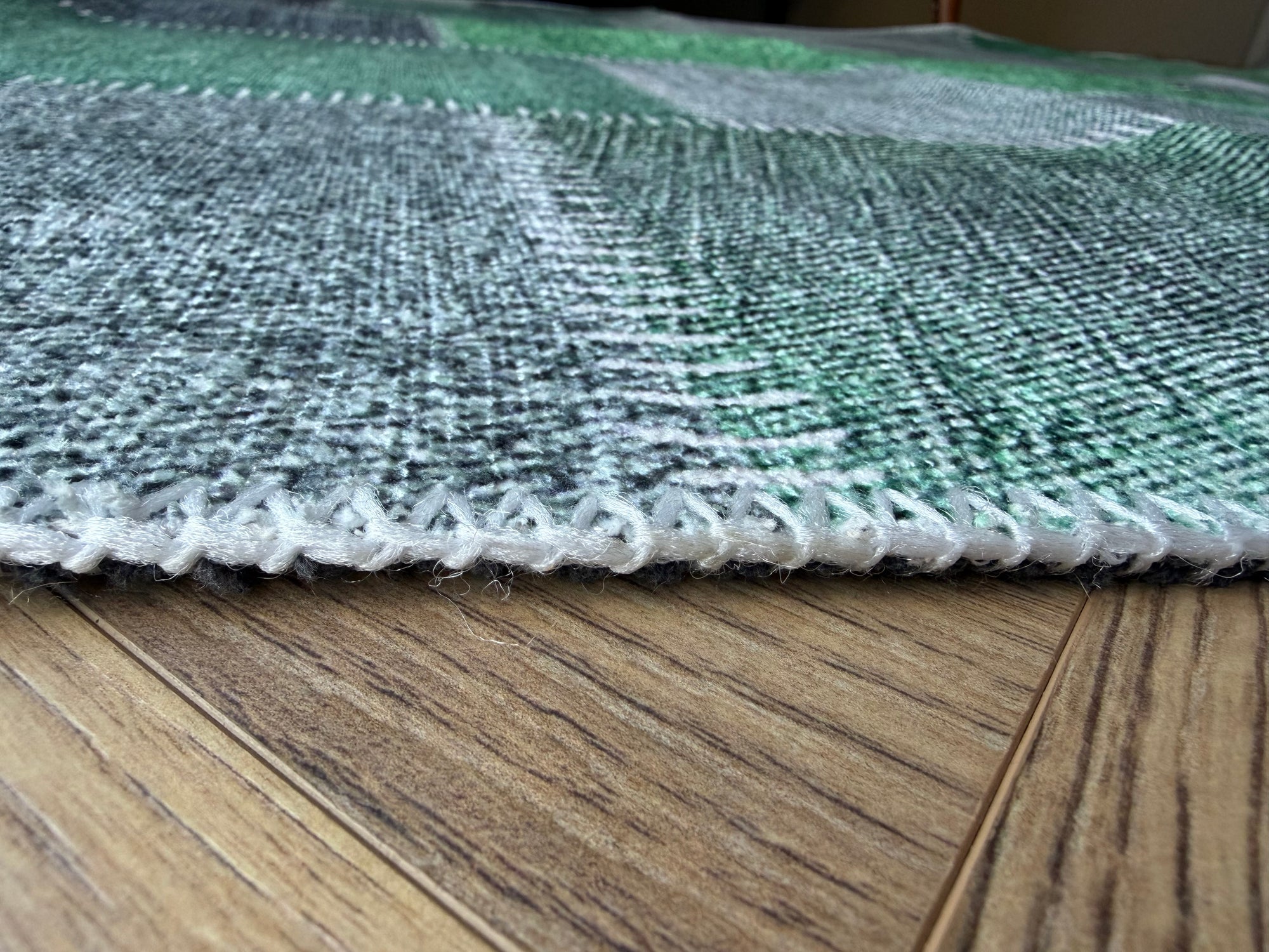COZY MACHINE WASHABLE – Sage green Patchwork floor Rug