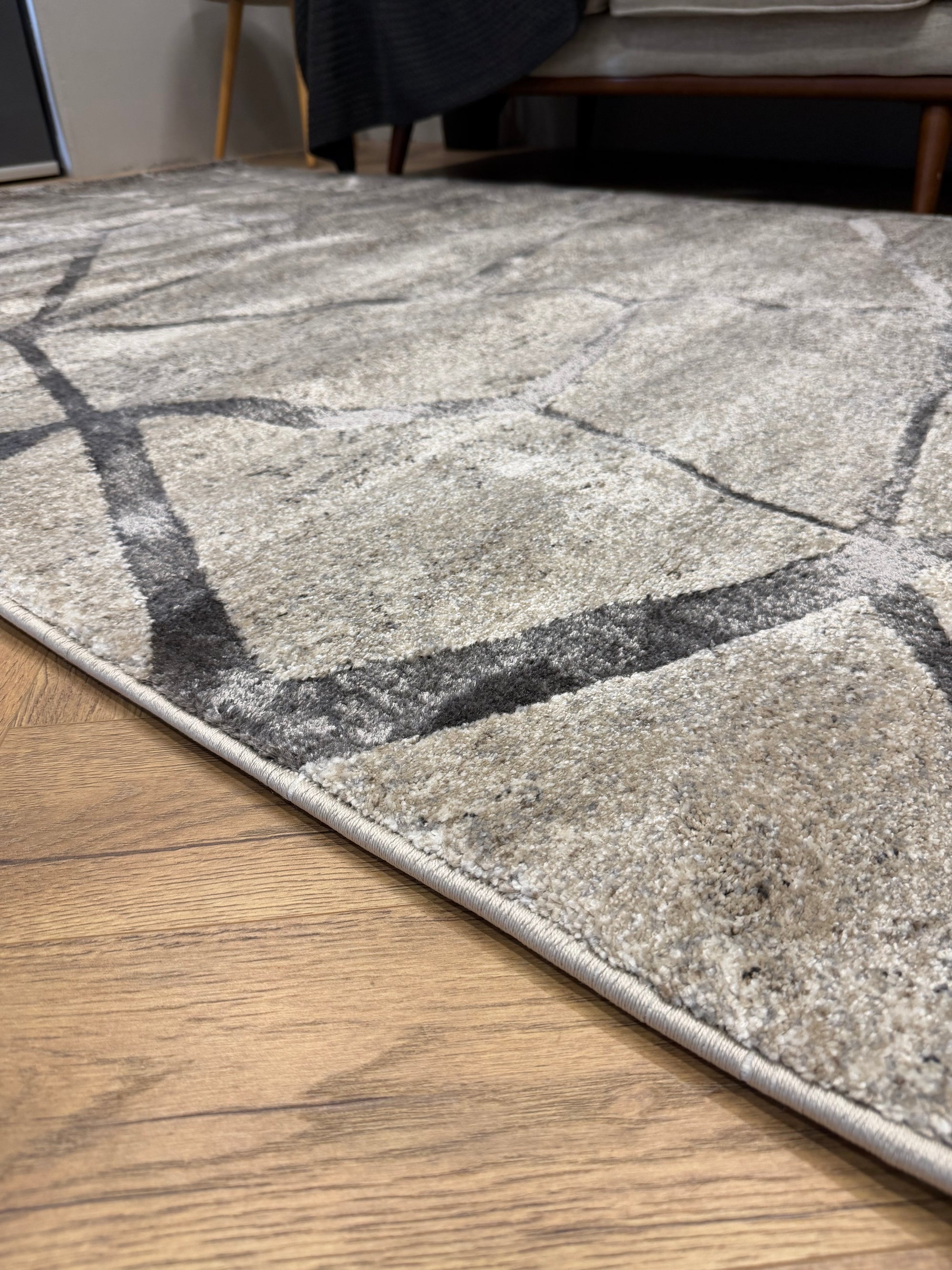 Crete Shard Grey beige Modern Rug