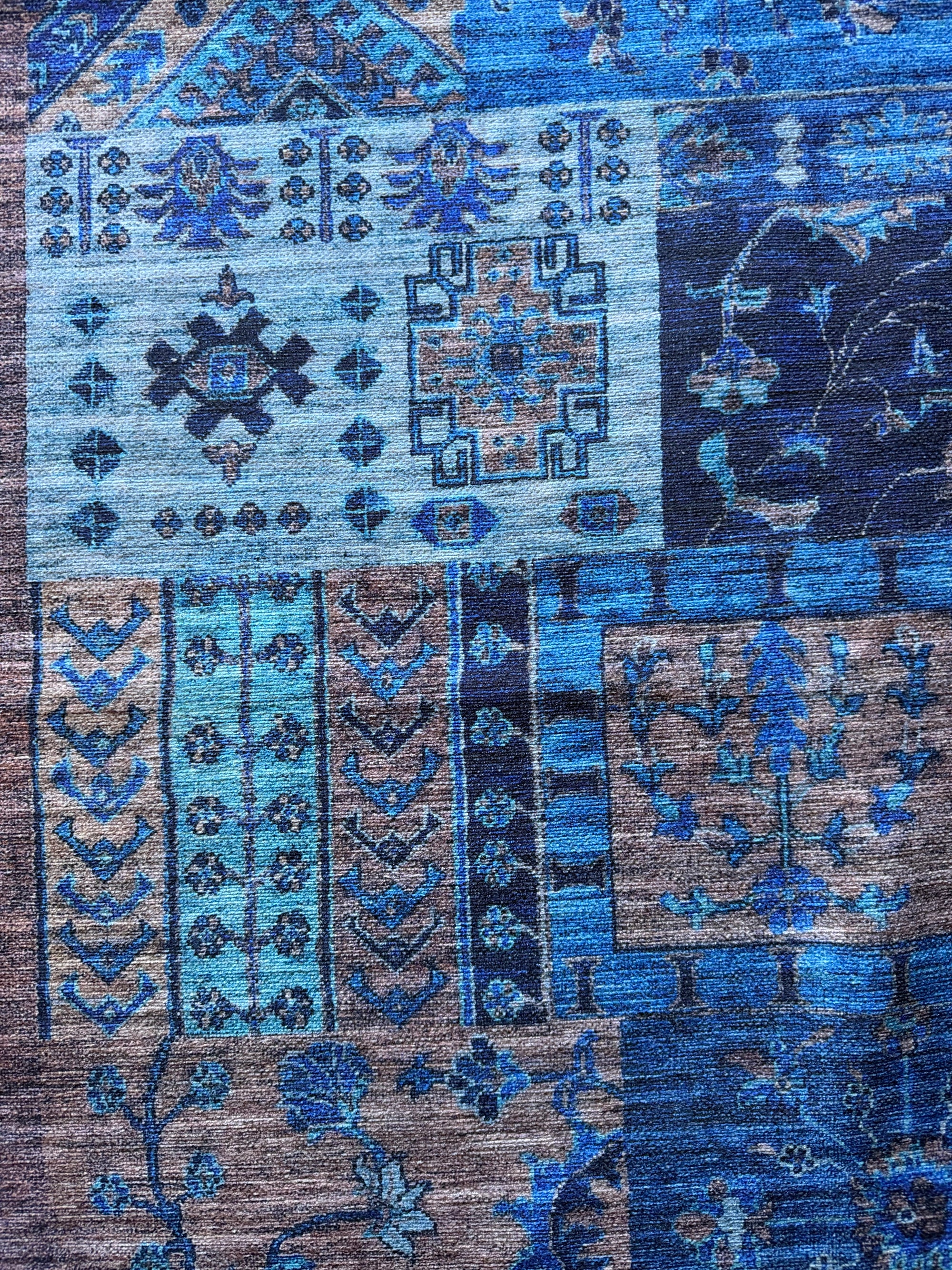 Cozy Azure Patchwork Washable Rug Size: 160 x 230cm