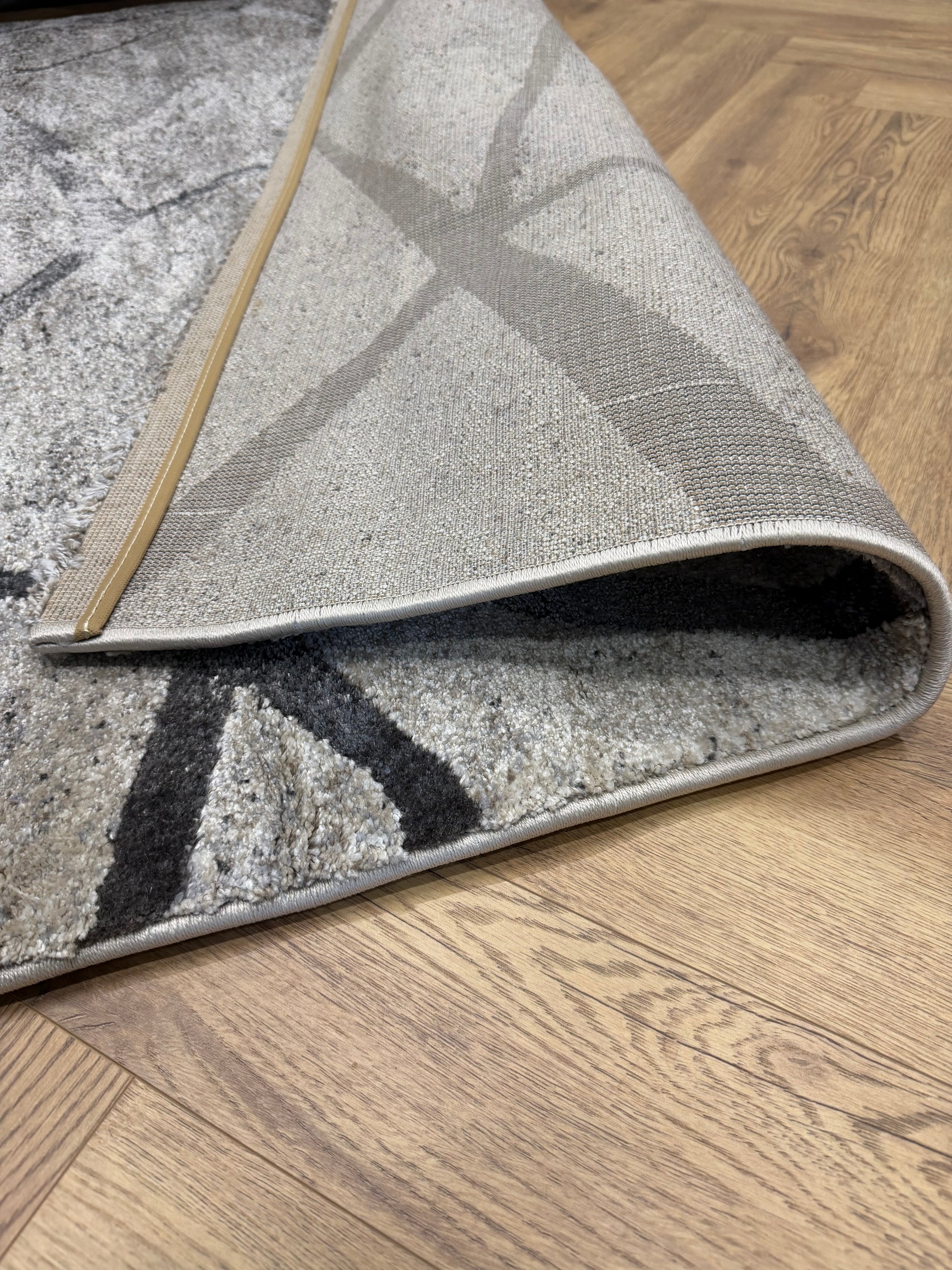 Crete Shard Grey beige Modern Rug