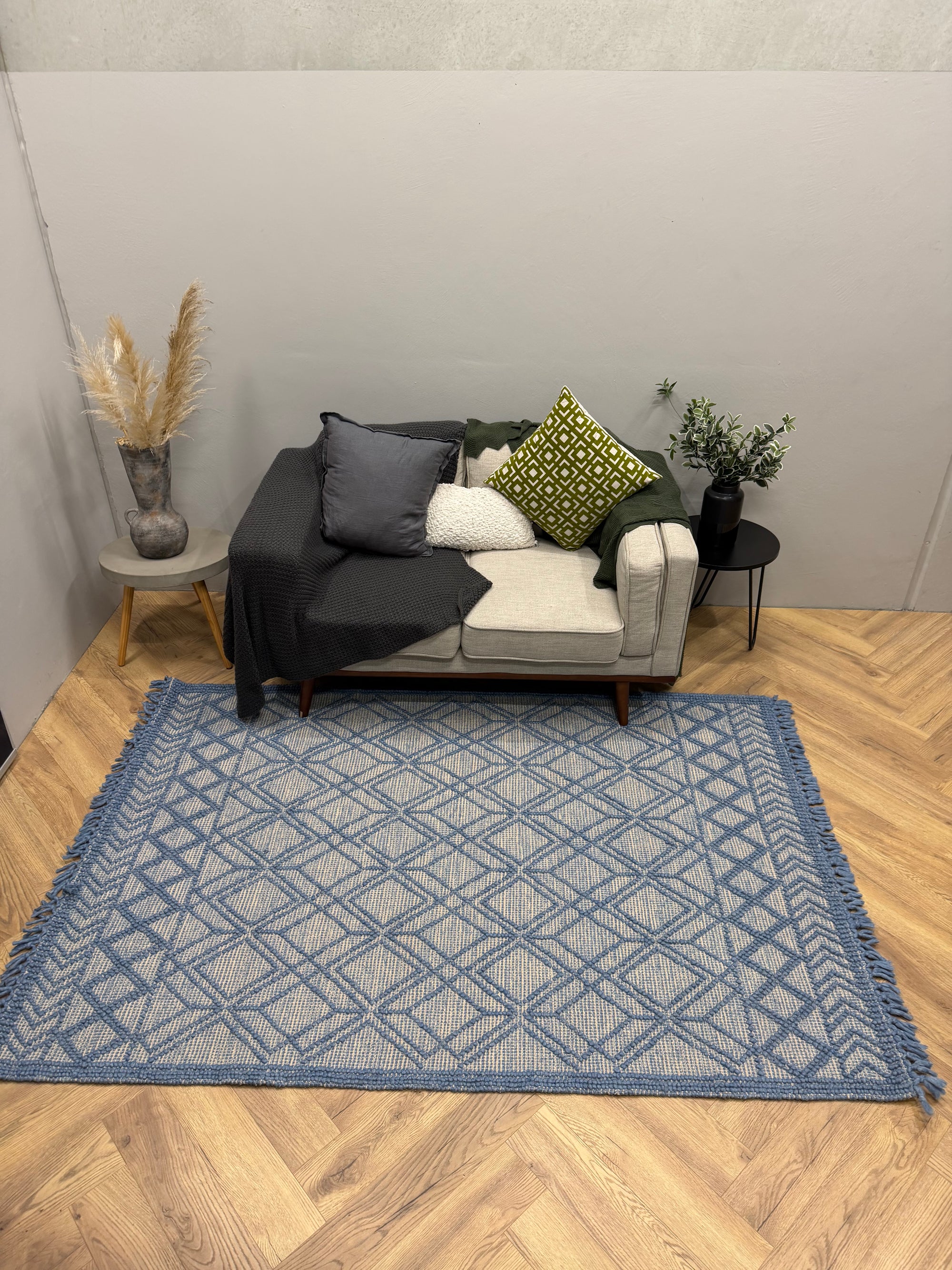 Kairo Blue knotted Wool Blend 160 x 230 Rug