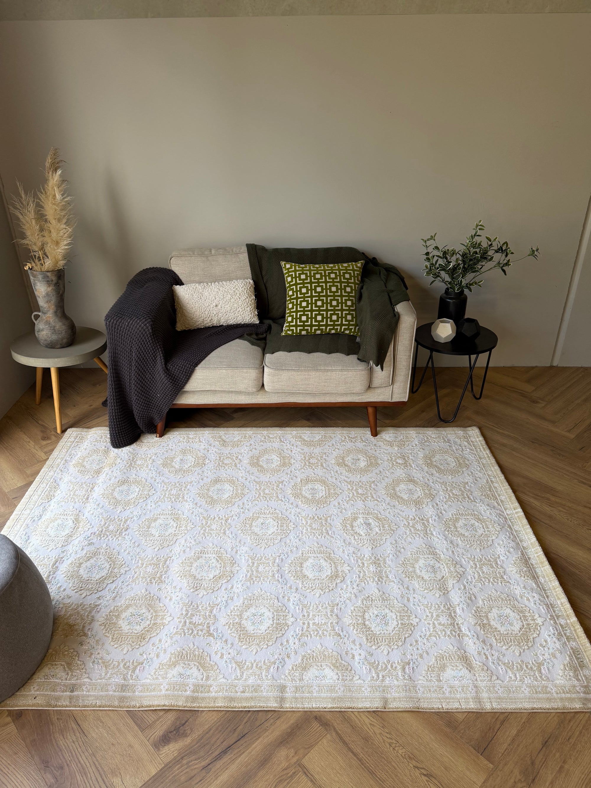 Luna Ivory Medallion Turkish Made Rug