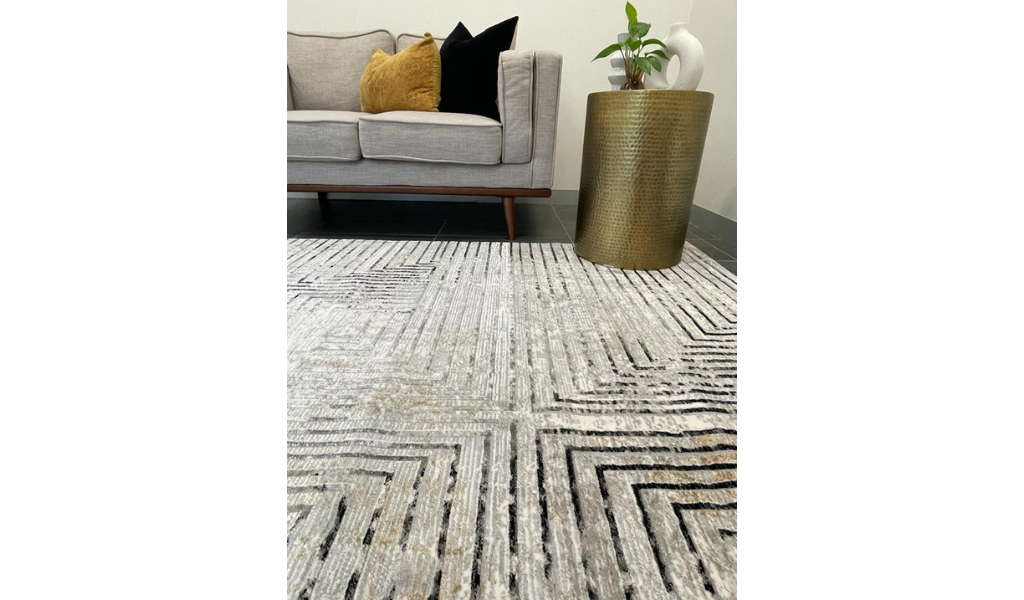 Ali Light Grey and Black Abstract Lines Rug