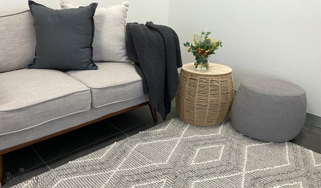 Anika Silver Grey Diamond Trellis Wool Rug