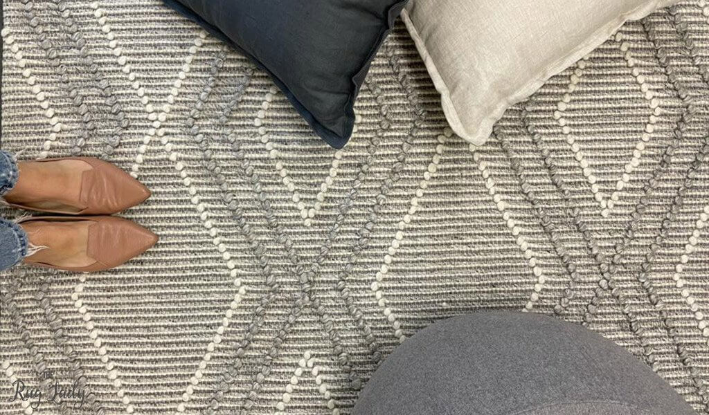 Anika Silver Grey Diamond Trellis Wool Rug