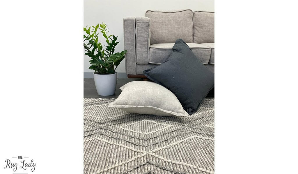 Anika Silver Grey Diamond Trellis Wool Rug