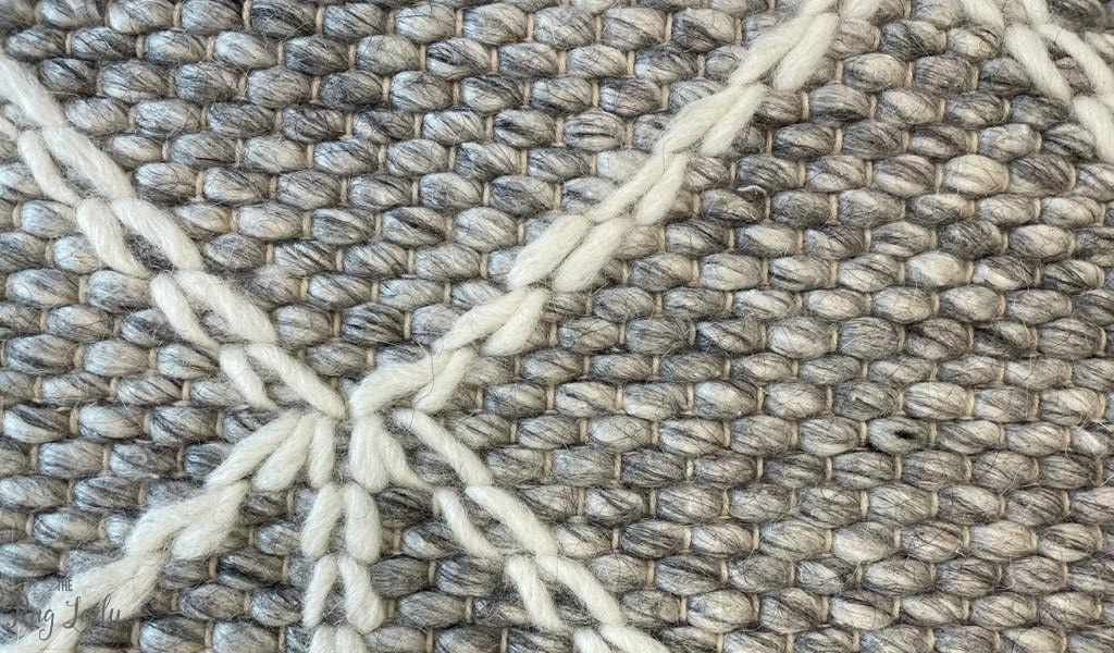 Essence Arabesque Beige Silver Wool Rug