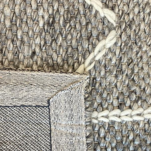 Essence Arabesque Beige Silver Wool Rug