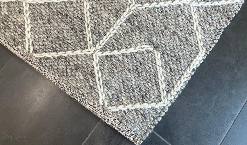 Essence Arabesque Beige Silver Wool Rug