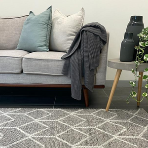 Essence Arabesque Beige Silver Wool Rug