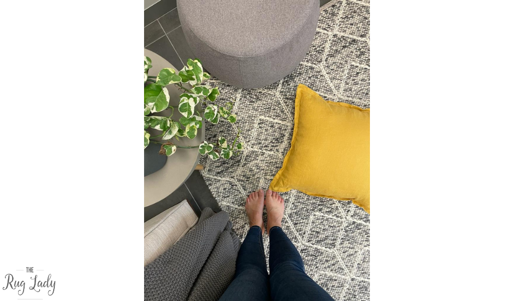 Essence Arabesque Grey Wool Rug