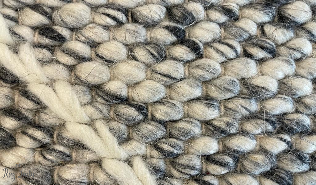 Essence Arabesque Grey Wool Rug