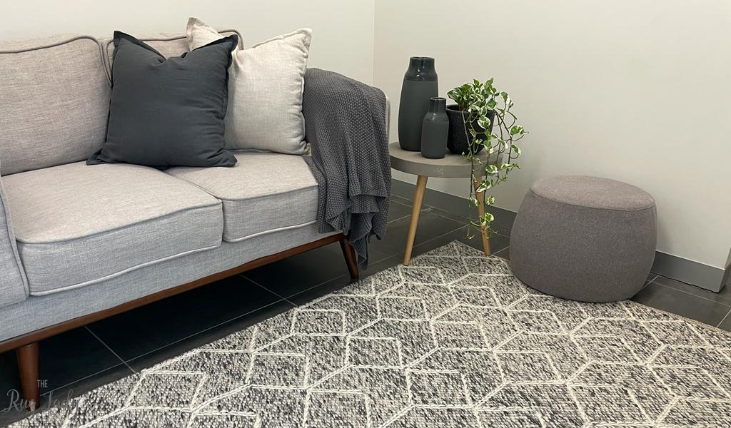 Essence Arabesque Grey Wool Rug