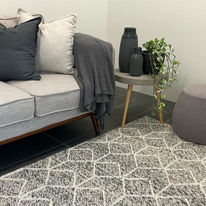 Essence Arabesque Grey Wool Rug