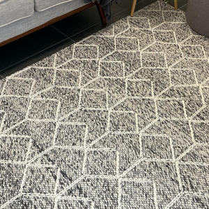 Essence Arabesque Grey Wool Rug