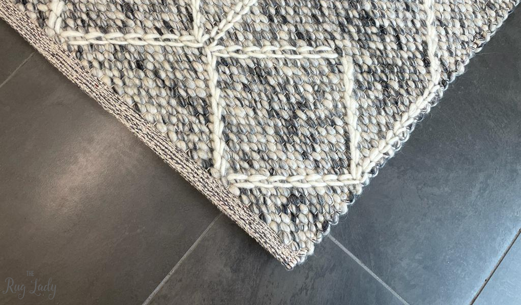 Essence Arabesque Grey Wool Rug