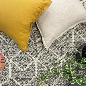 Essence Arabesque Grey Wool Rug