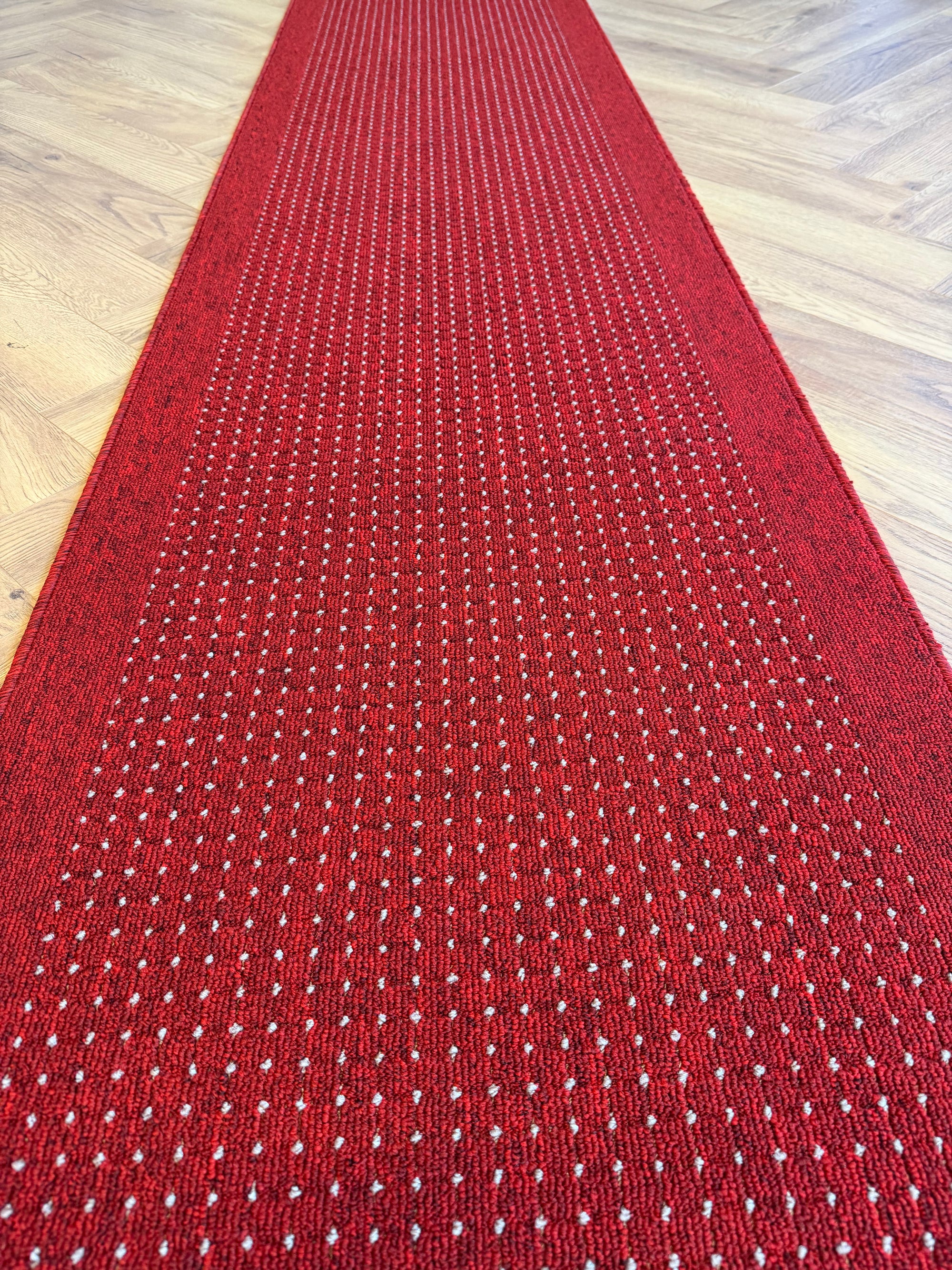 Dotted nikotex Design Red 67cm wide
