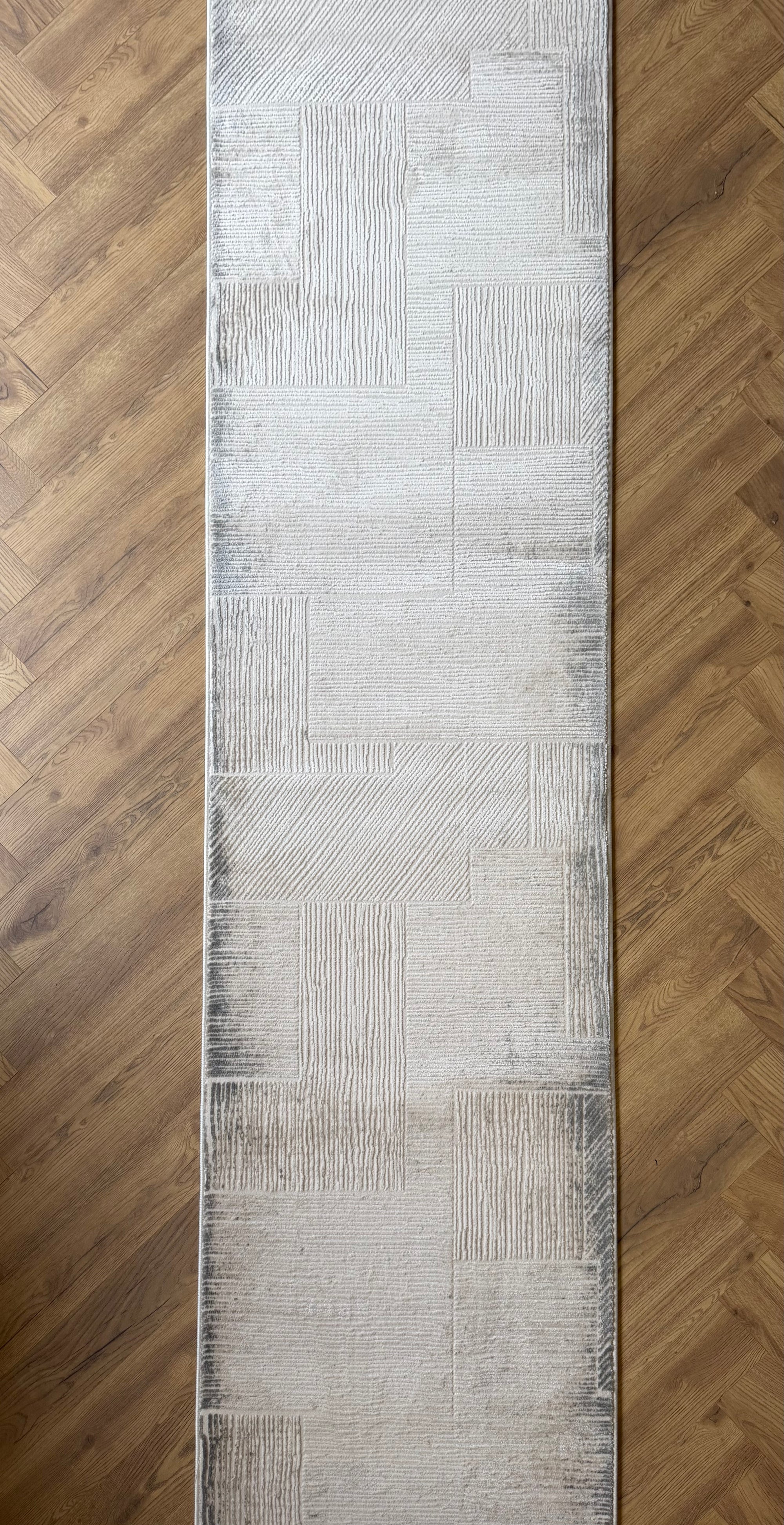 633 grey beige Deluxe runner 80 cm Wide