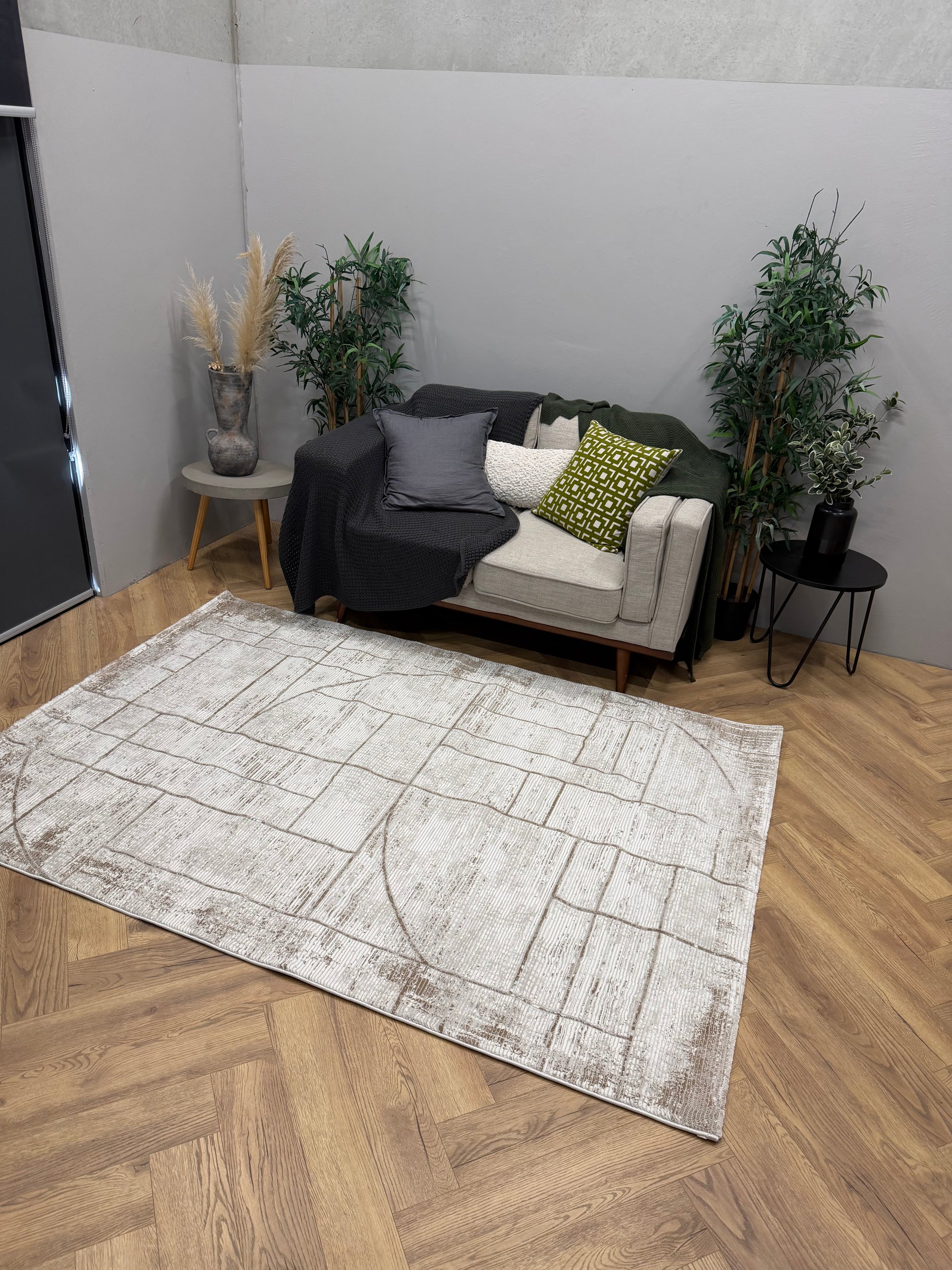 Betty Mosaic Cream beige Gold Rug