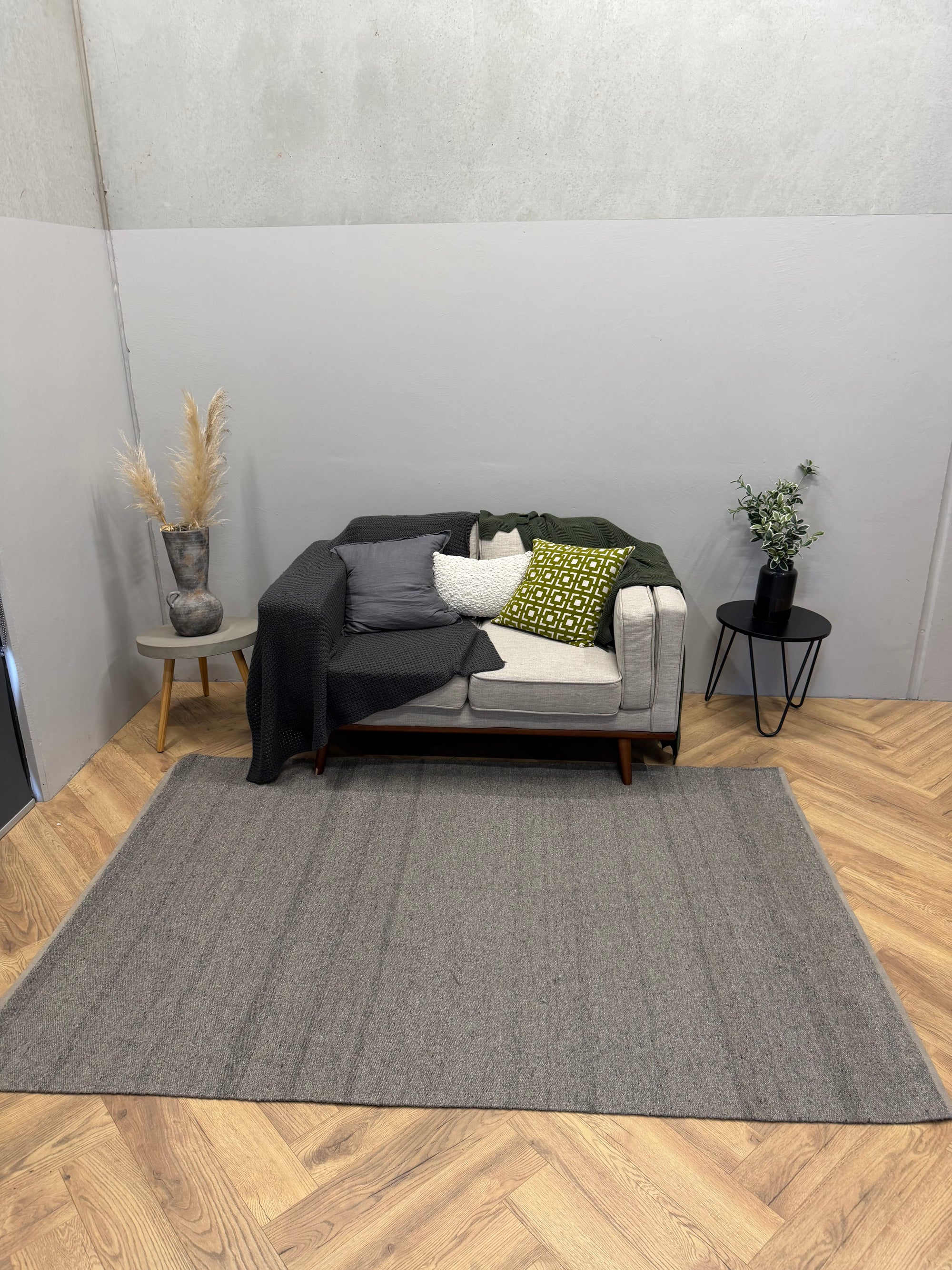 Ashford Handwoven Wool Rug – Silver Grey