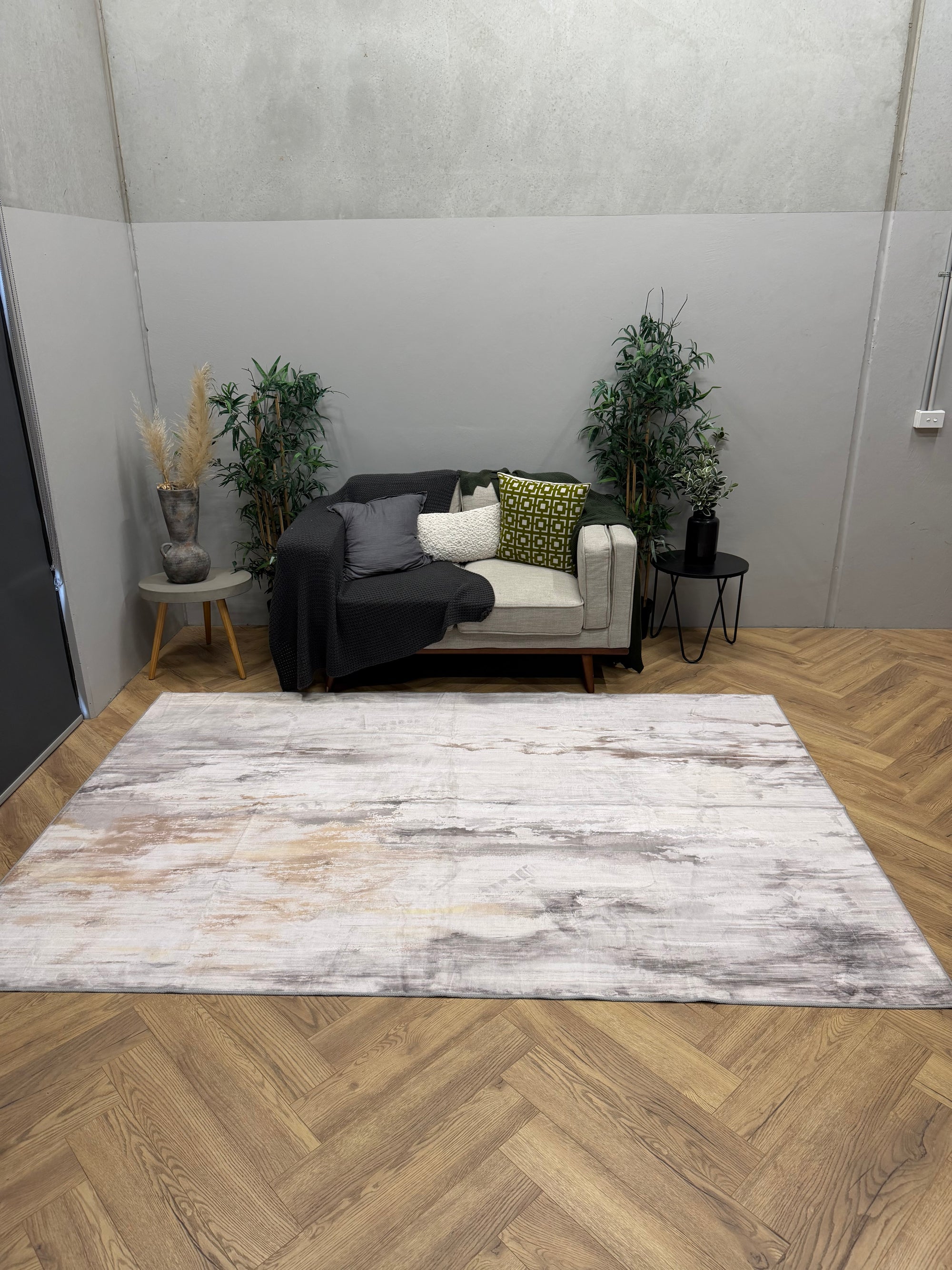 Vela Sandstone Abstract Machine Washable Rug