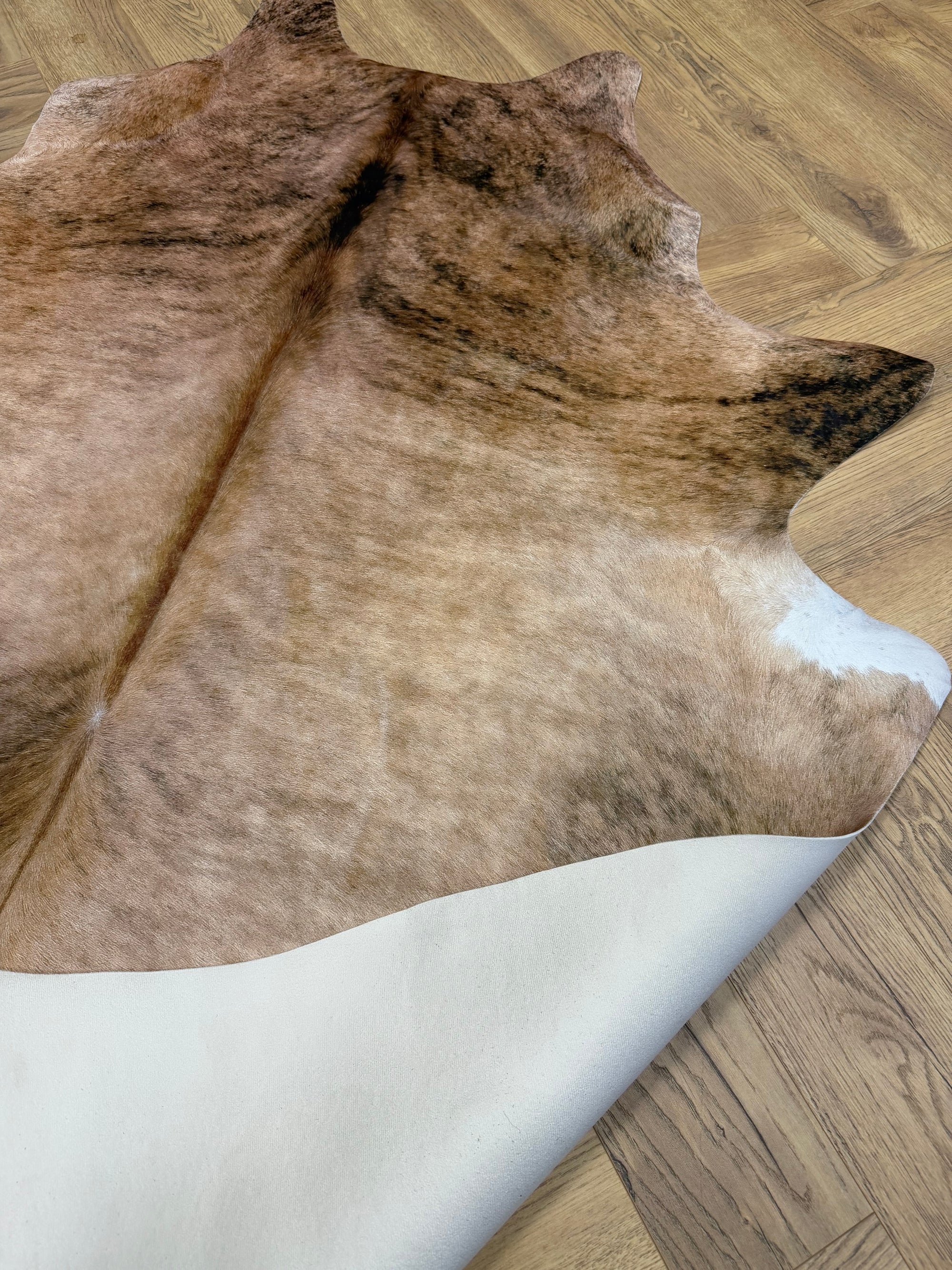 Savannah Brindle Faux Cowhide Rug – Natural Brown